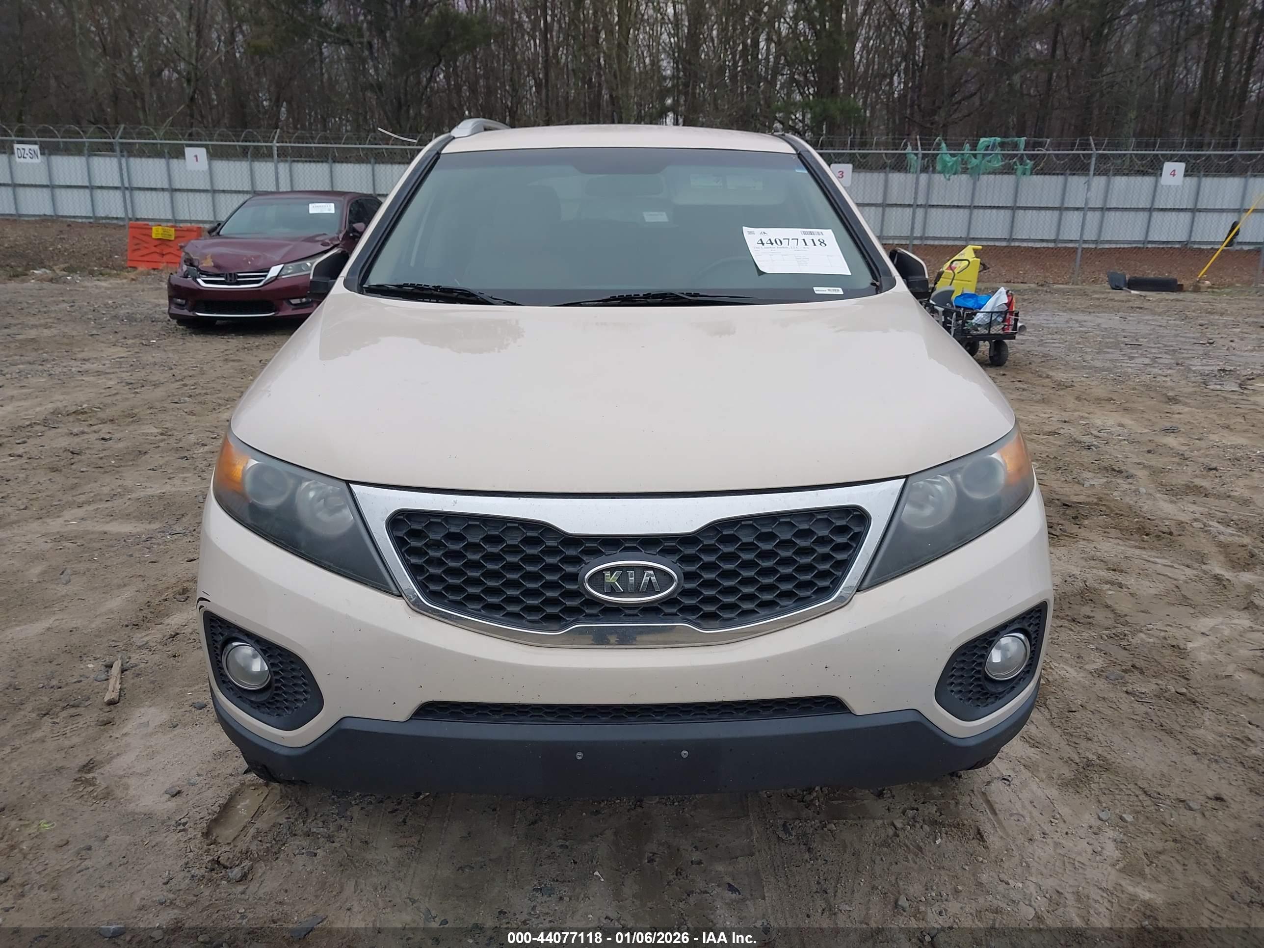 KIA SORENTO image 6