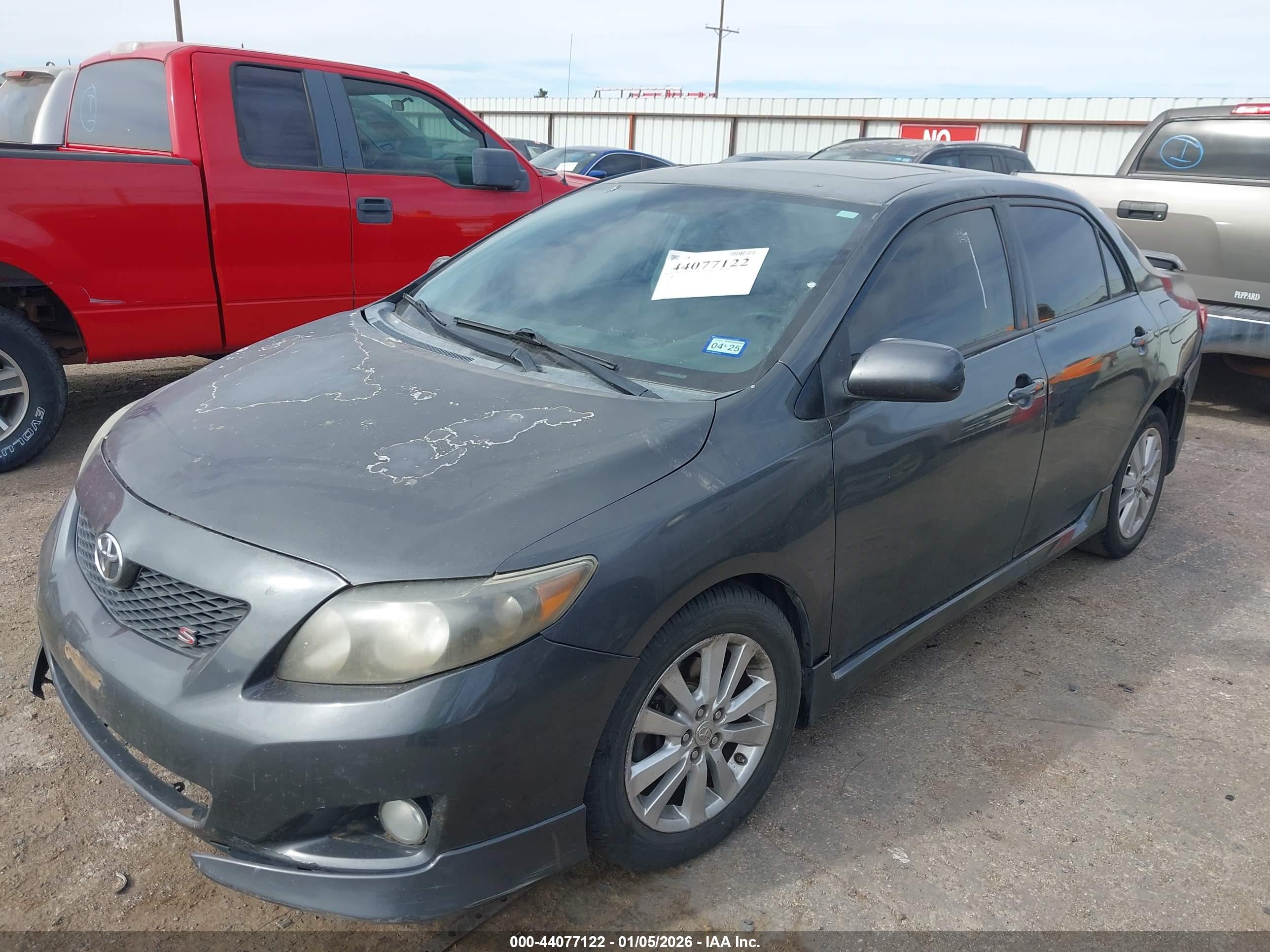 TOYOTA COROLLA image 2