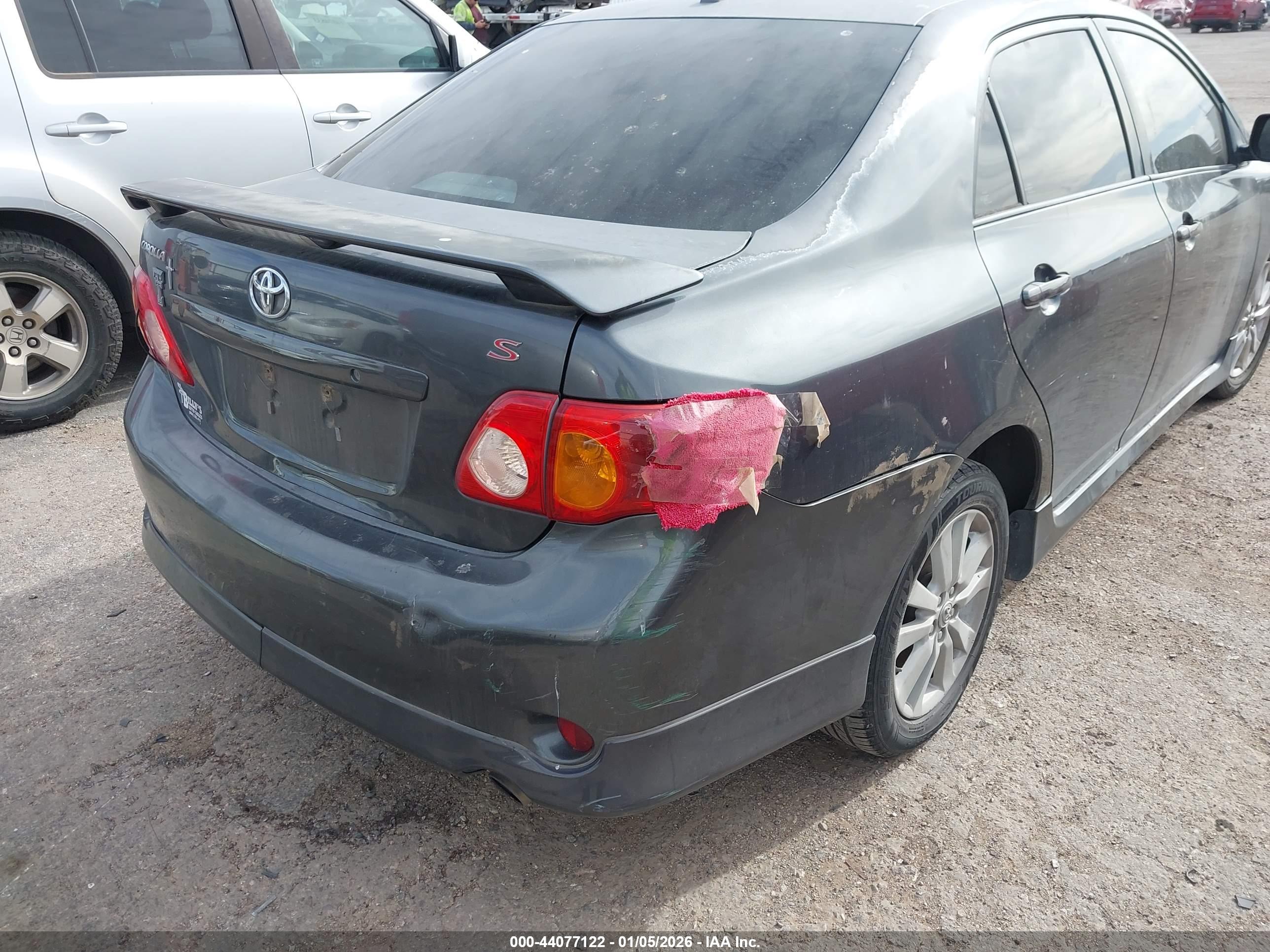 TOYOTA COROLLA image 6