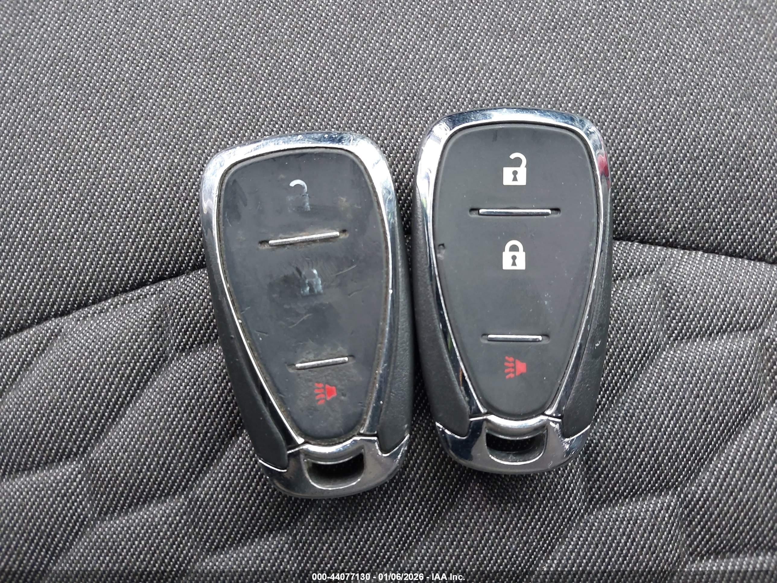 CHEVROLET EQUINOX image 11
