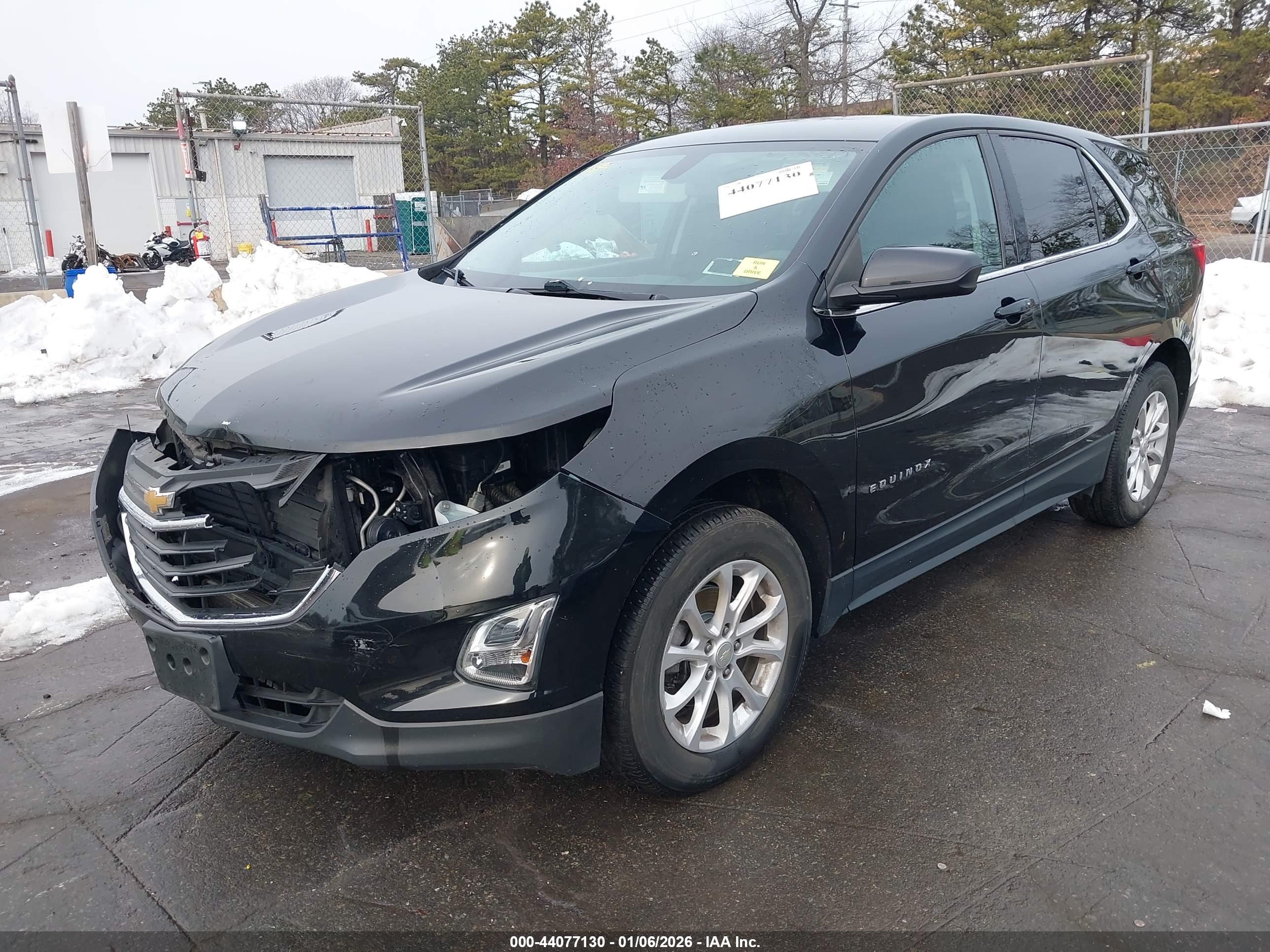 CHEVROLET EQUINOX image 2