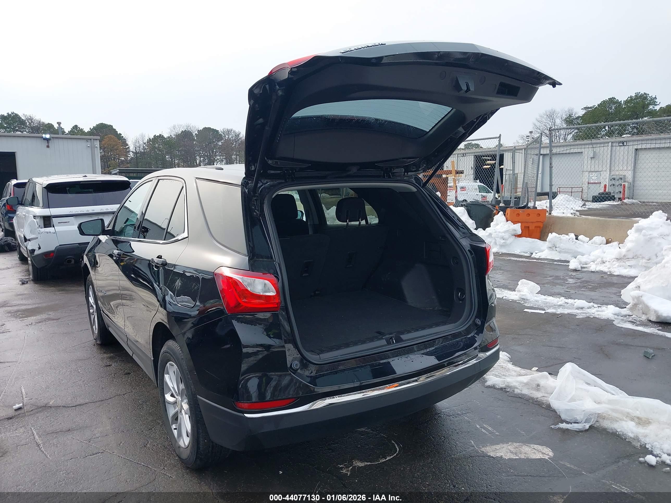 CHEVROLET EQUINOX image 3