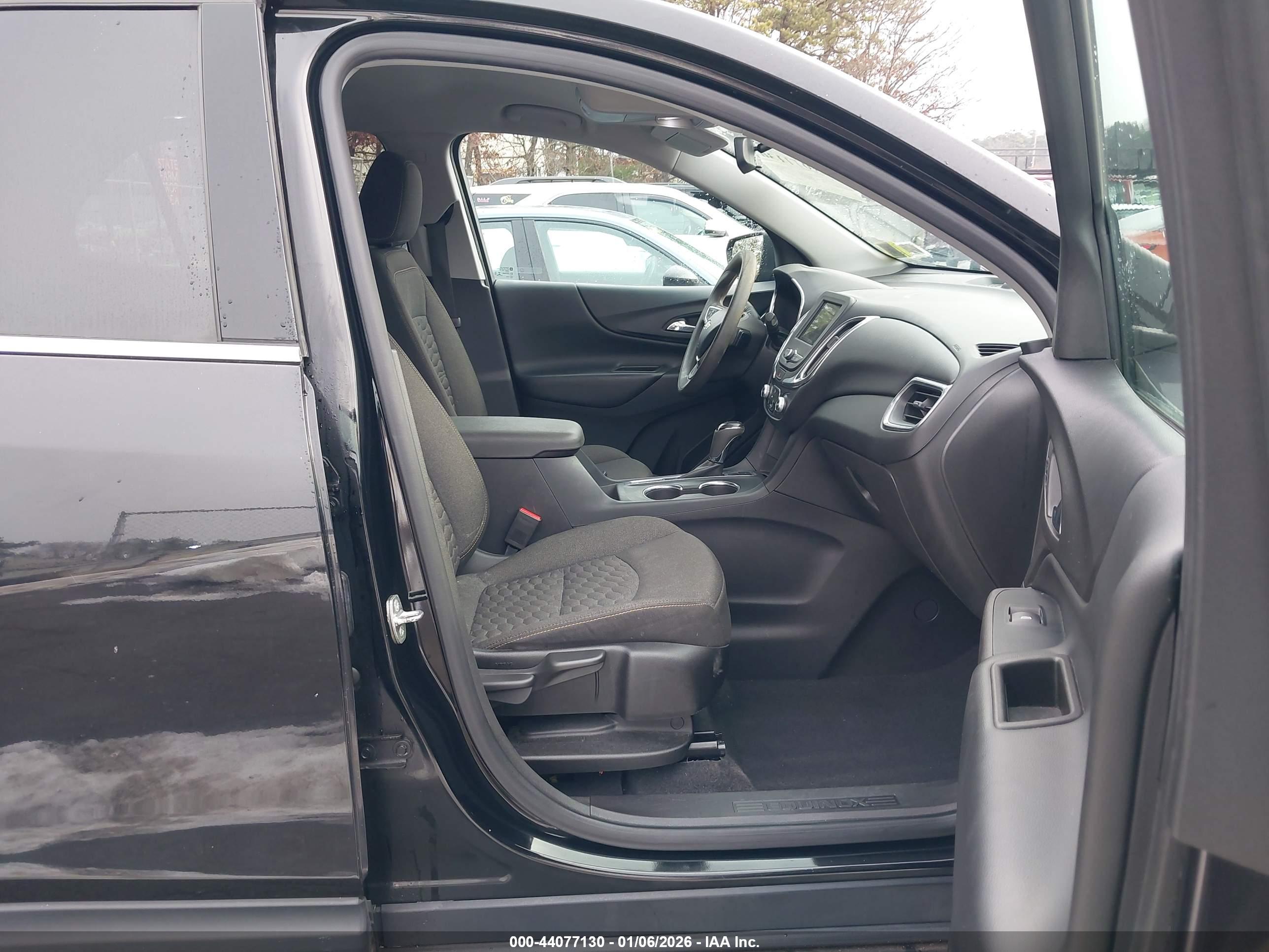 CHEVROLET EQUINOX image 5