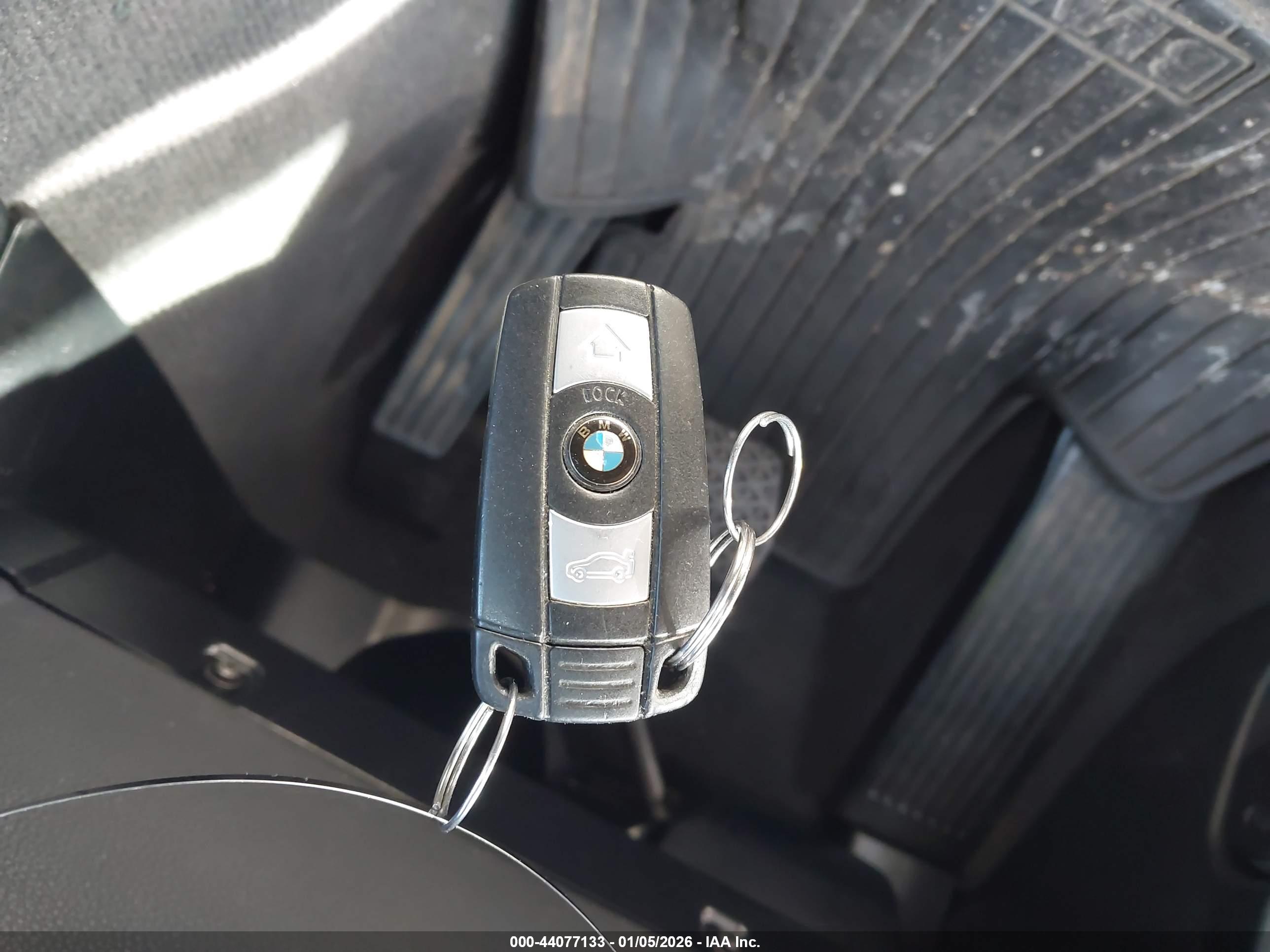 BMW 328I image 11