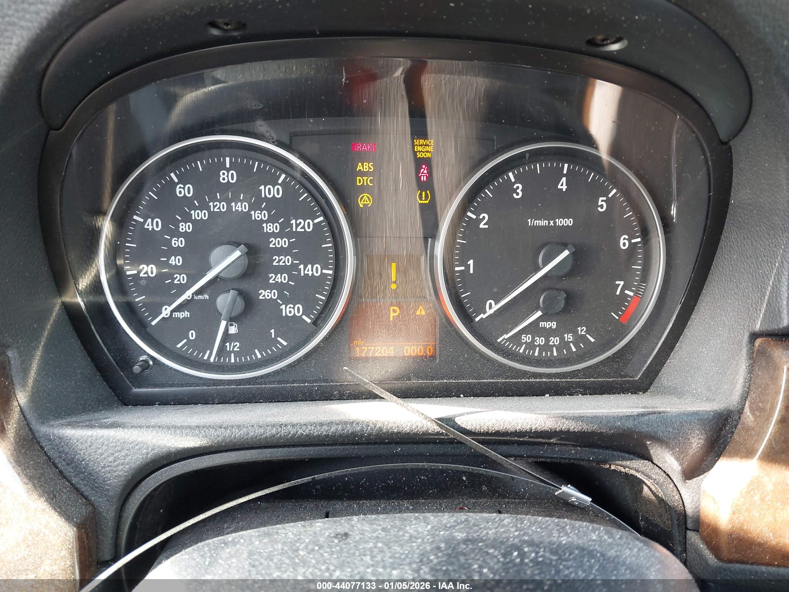 BMW 328I image 7
