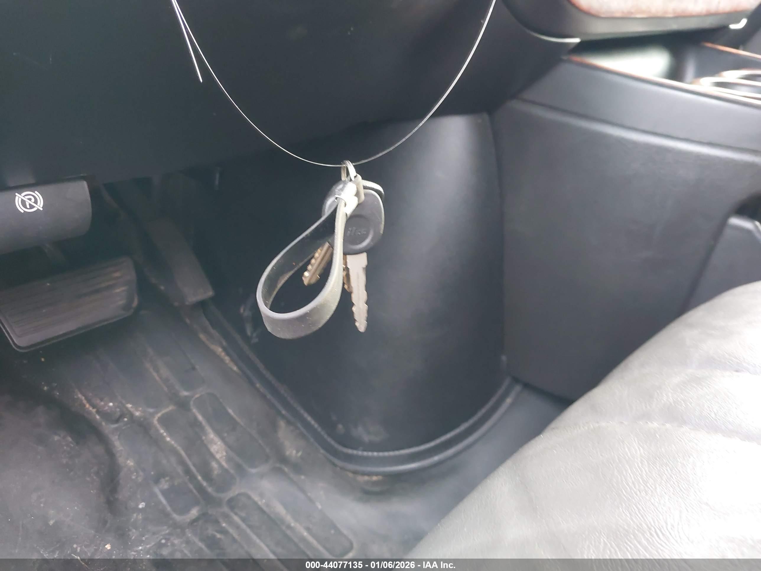 CHEVROLET EXPRESS image 11