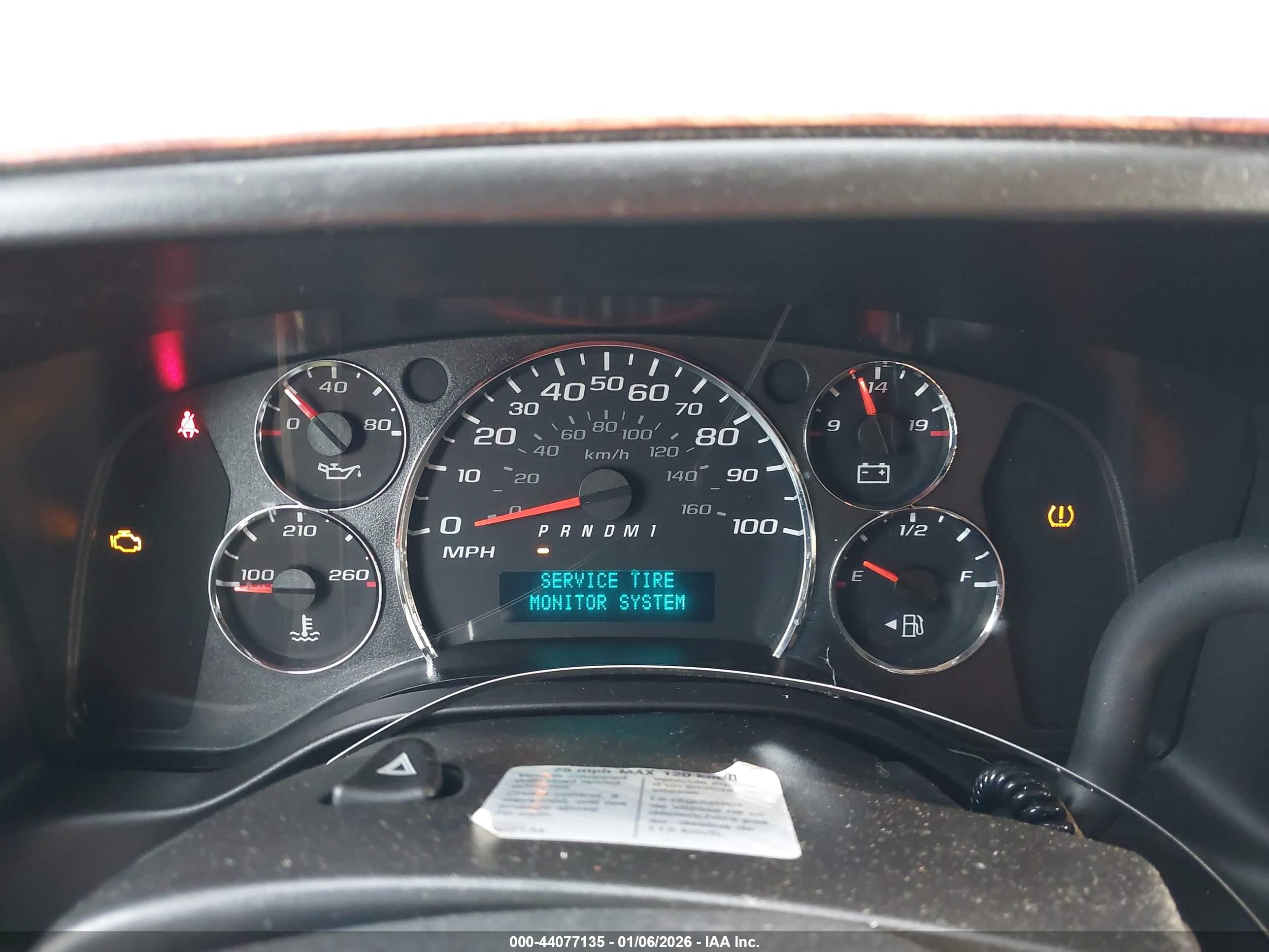 CHEVROLET EXPRESS image 7