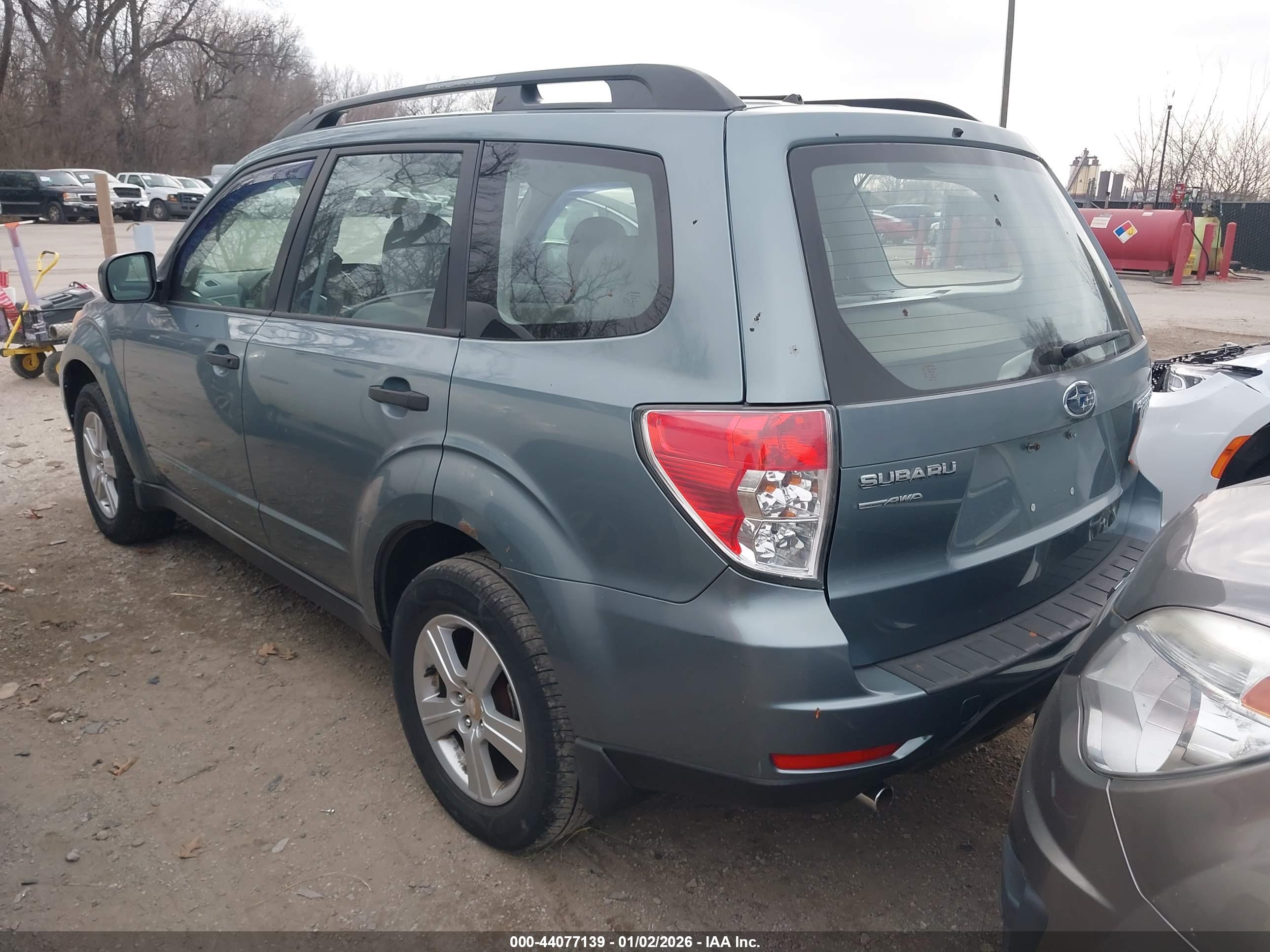 SUBARU FORESTER image 3