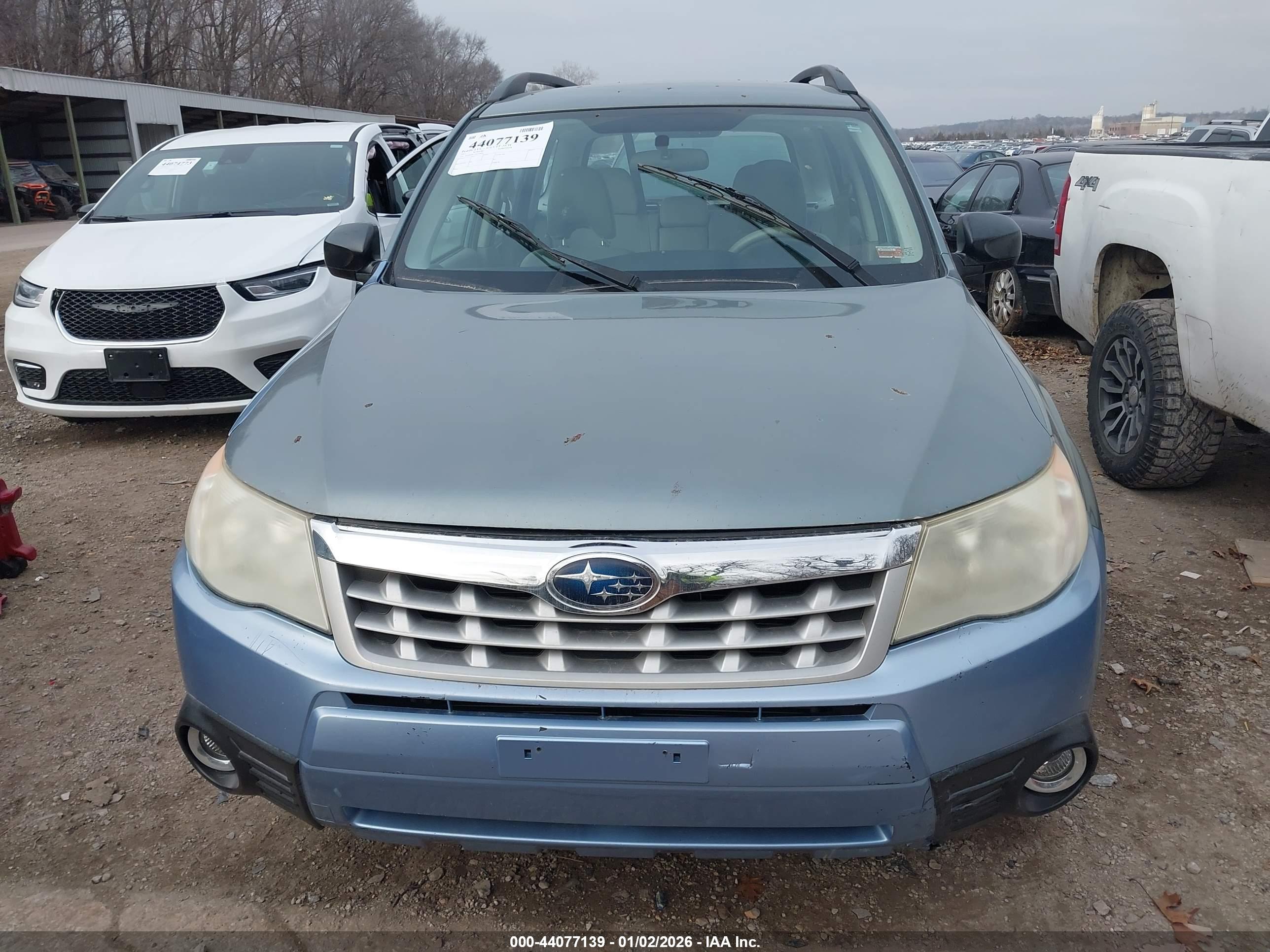 SUBARU FORESTER image 6