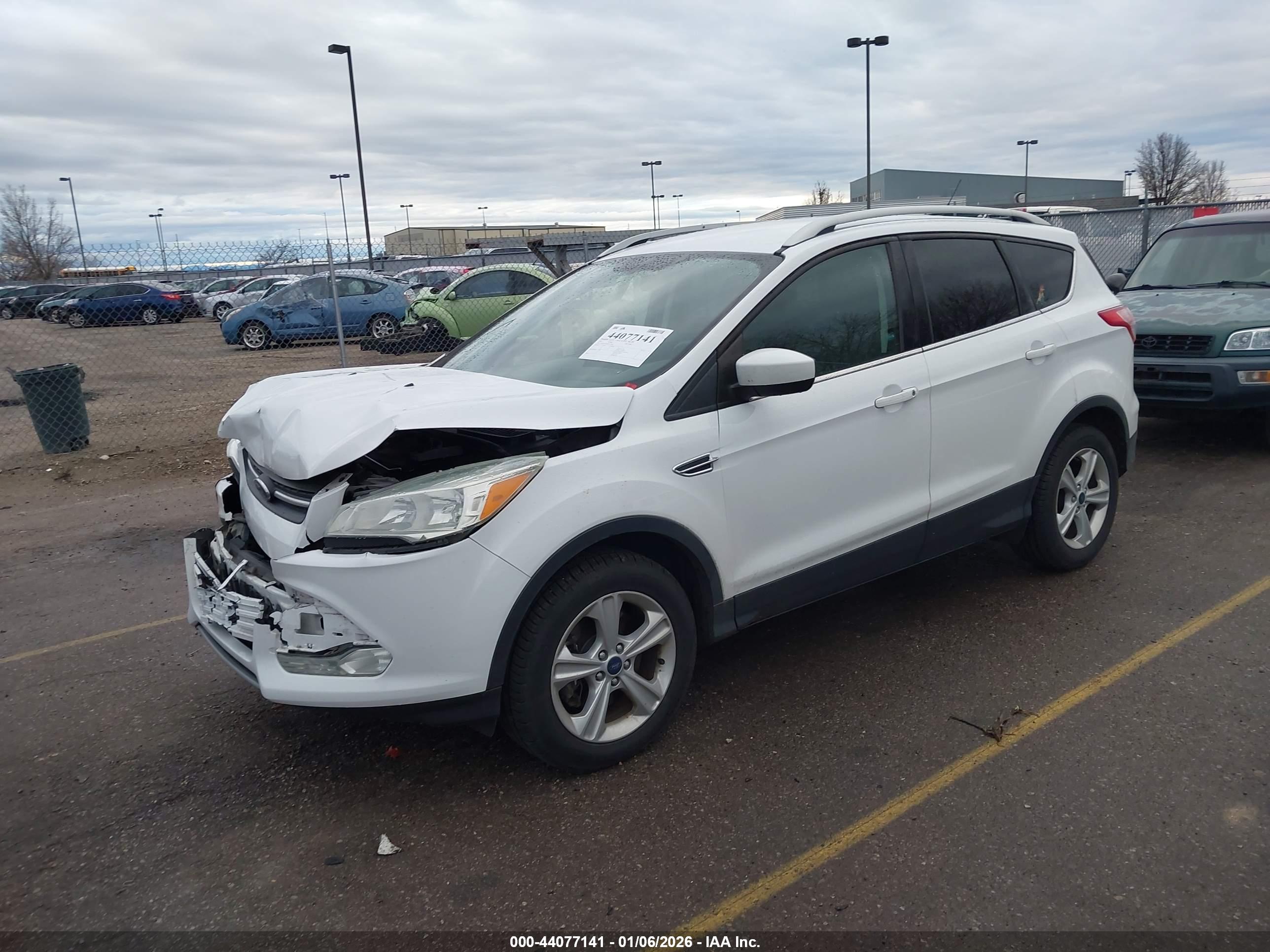 FORD ESCAPE image 2