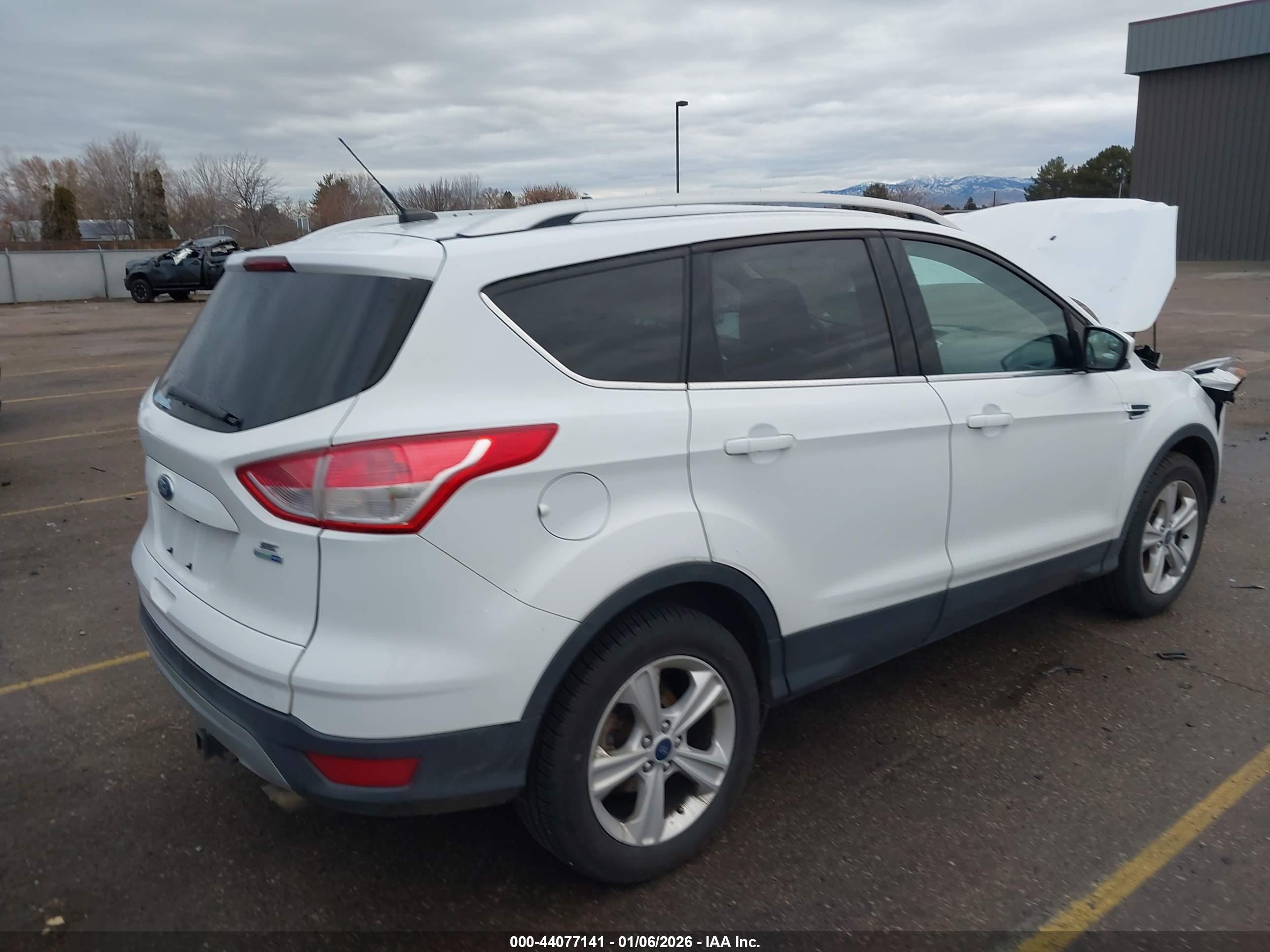 FORD ESCAPE image 4
