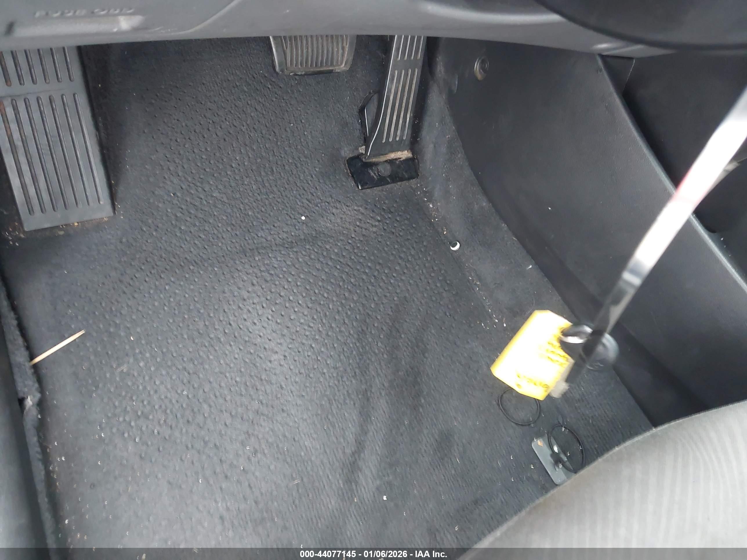 HYUNDAI ELANTRA image 11