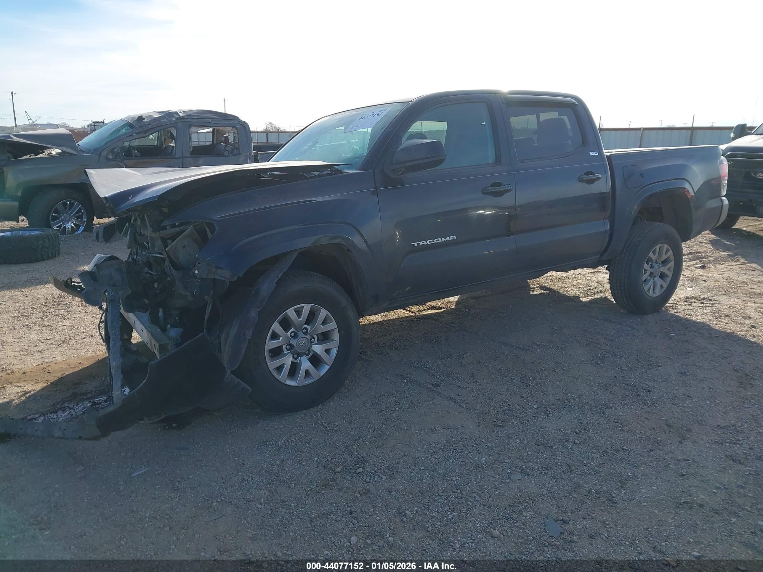 TOYOTA TACOMA image 2