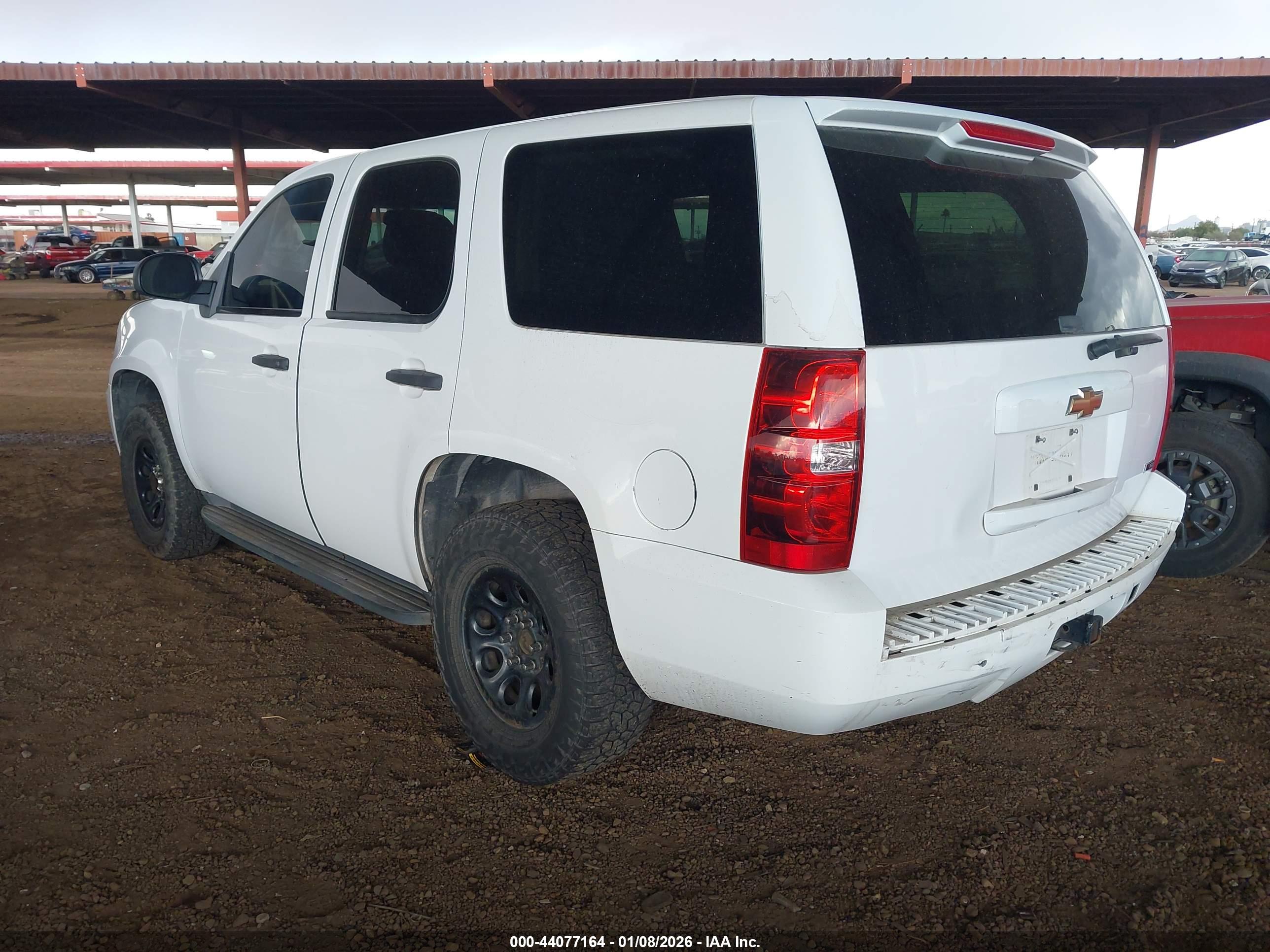 CHEVROLET TAHOE image 3