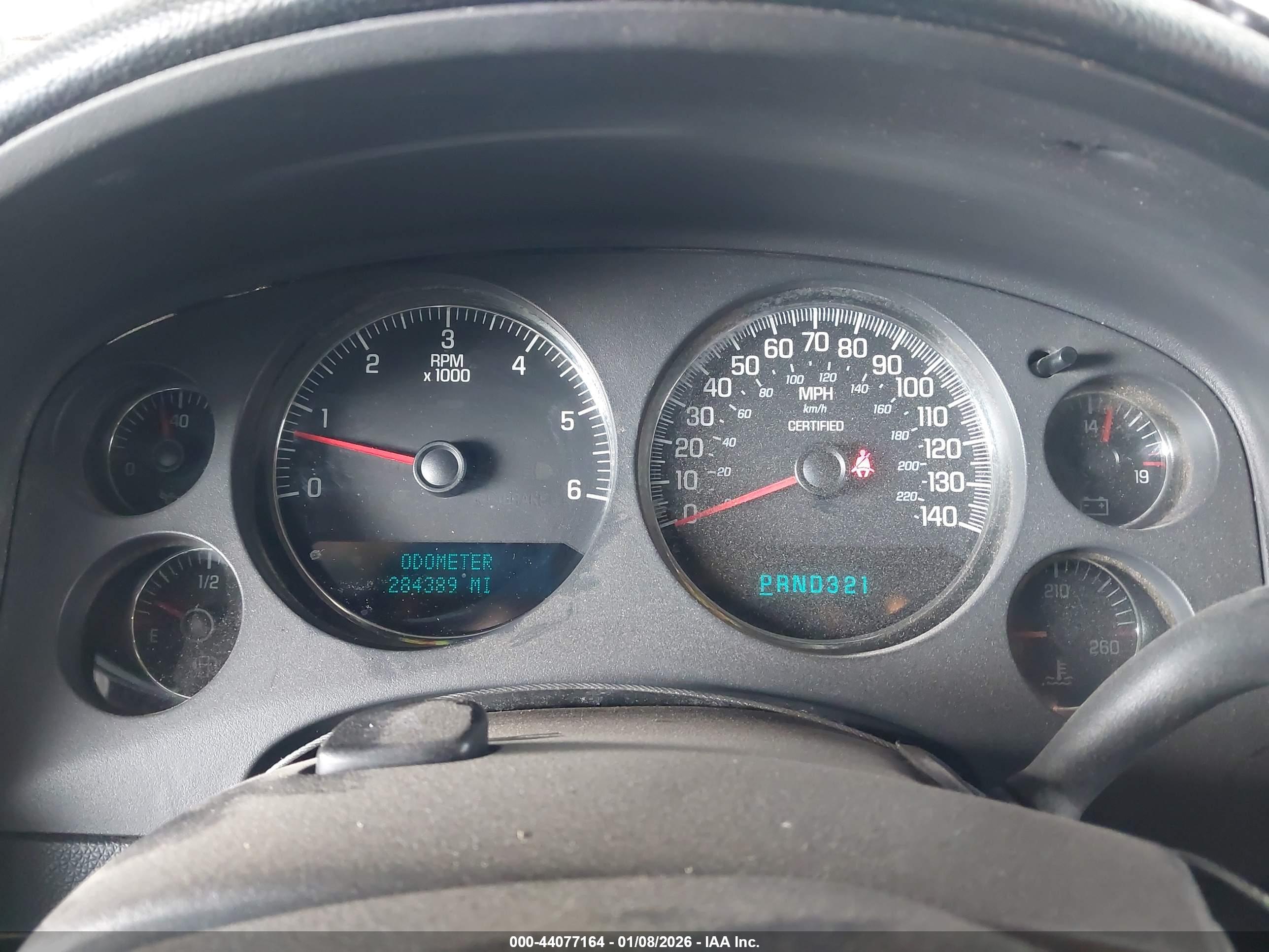 CHEVROLET TAHOE image 7