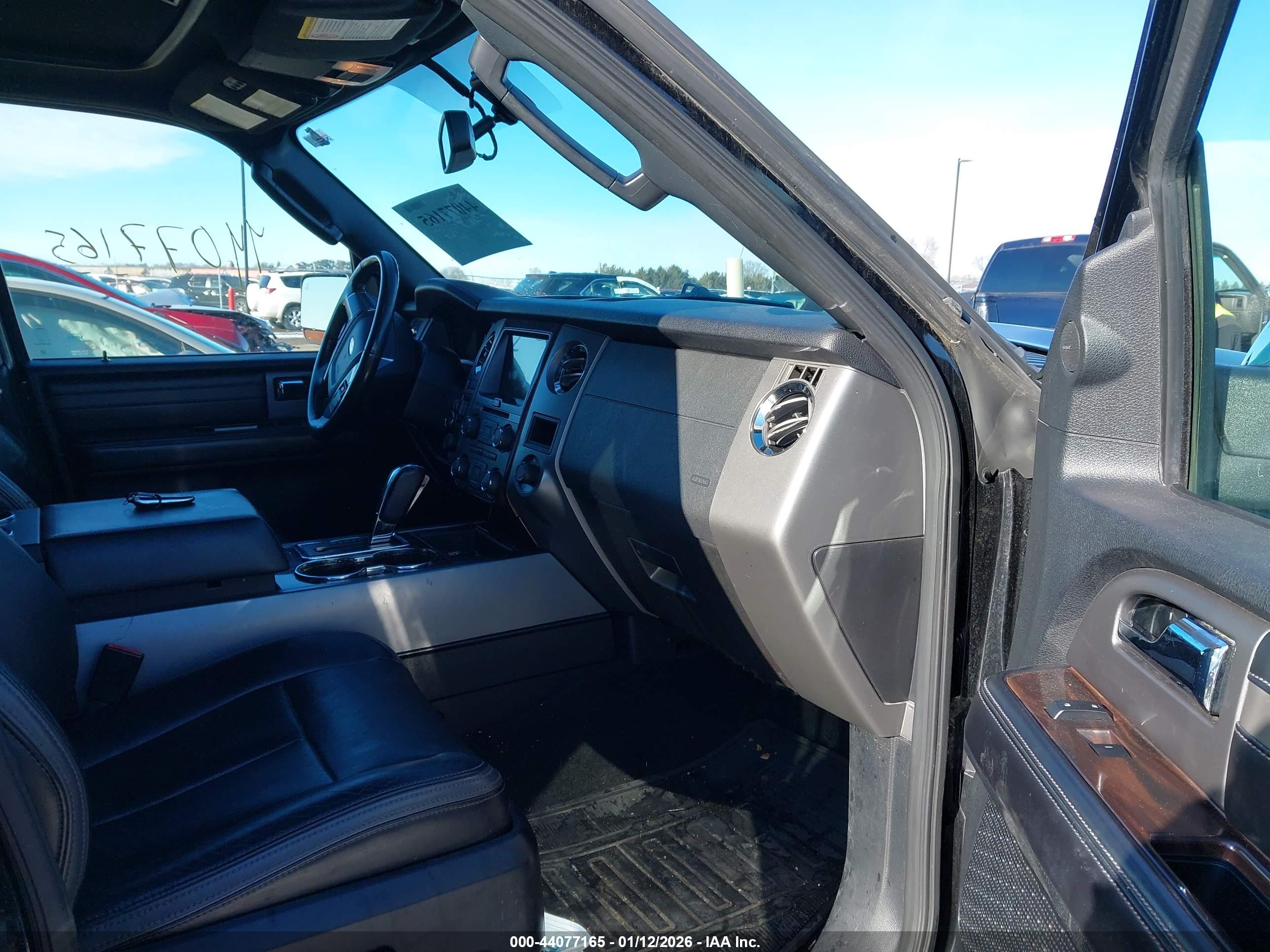 FORD EXPEDITION image 5
