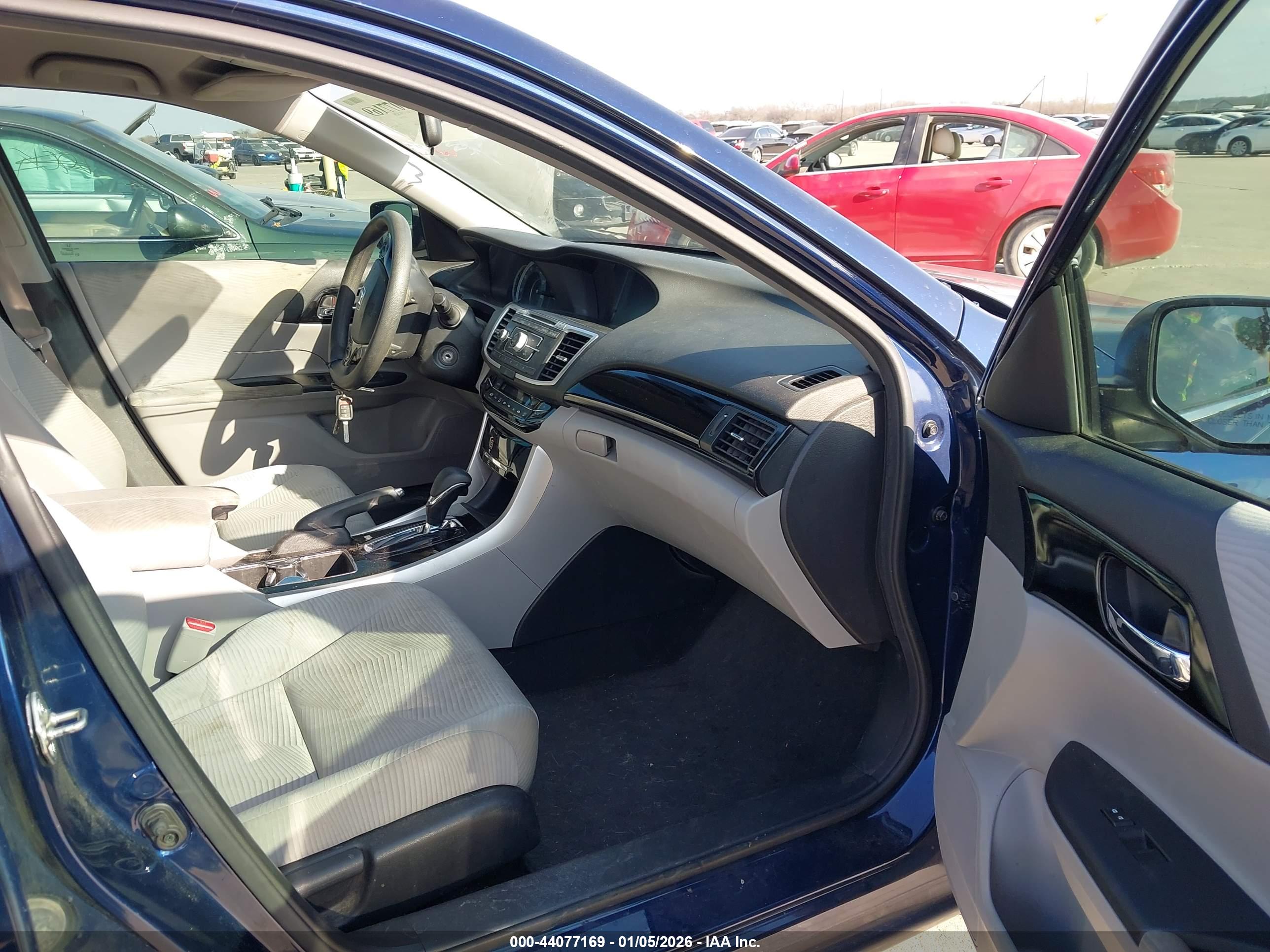 HONDA ACCORD image 5