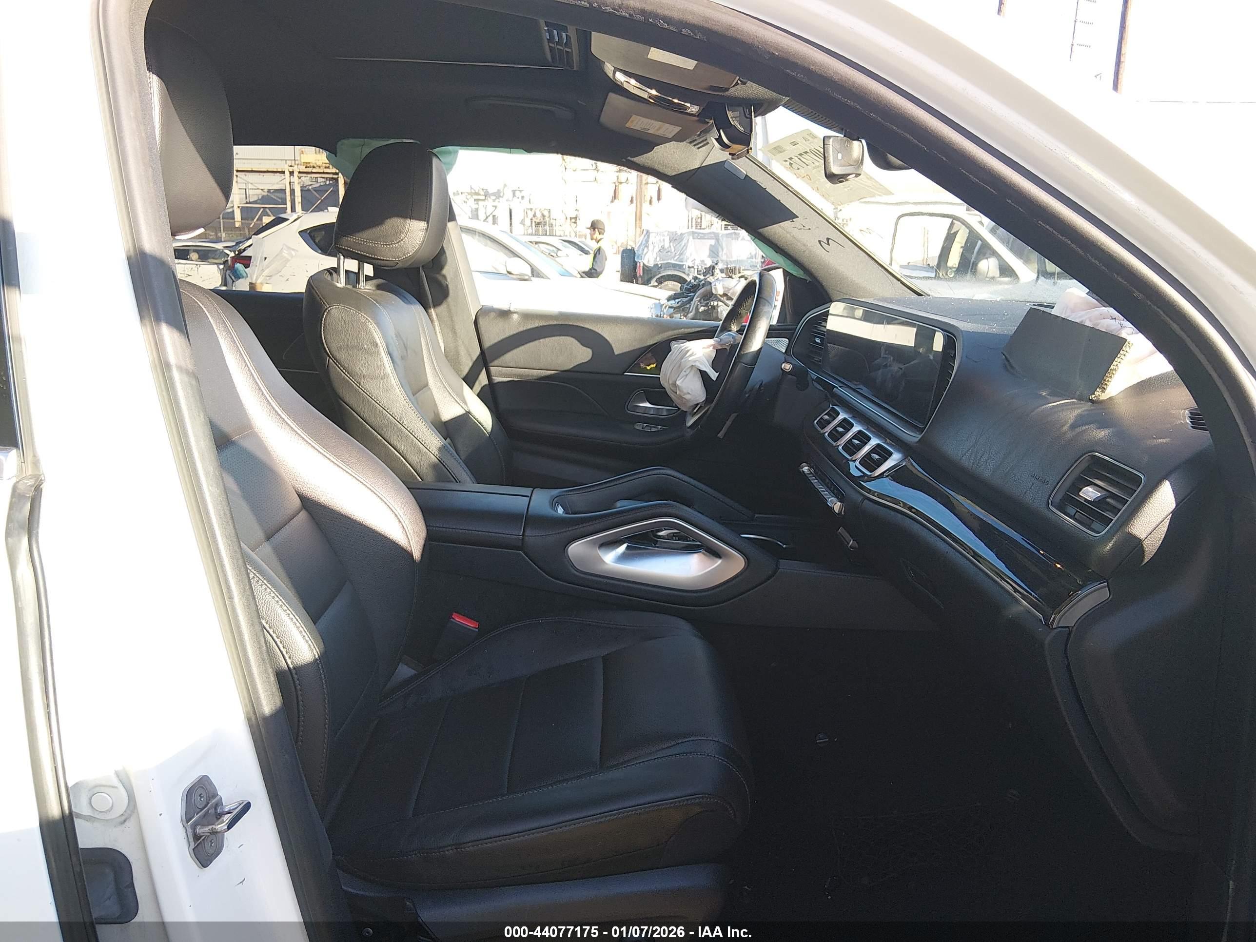 MERCEDES-BENZ GLE image 5