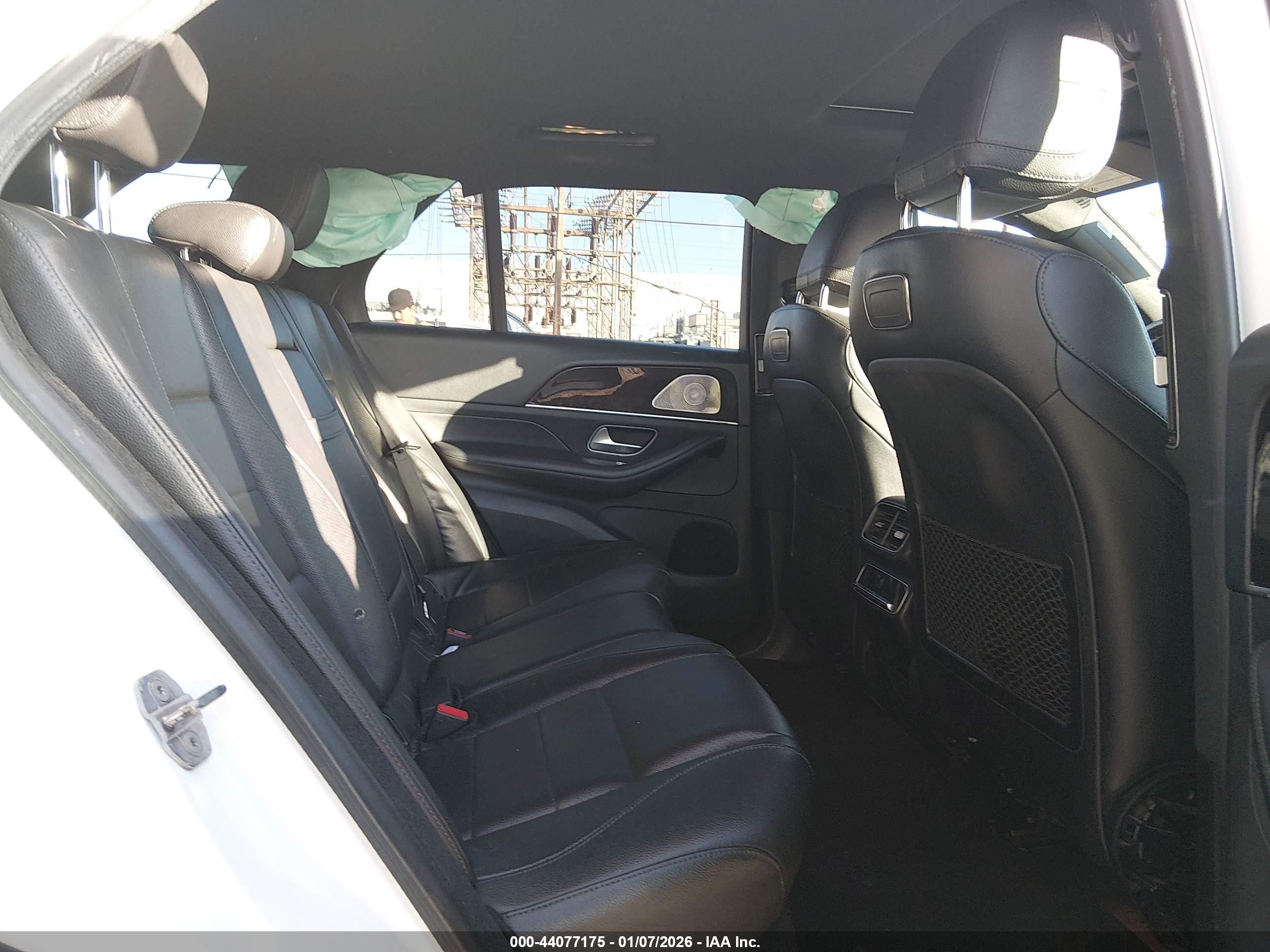 MERCEDES-BENZ GLE image 8