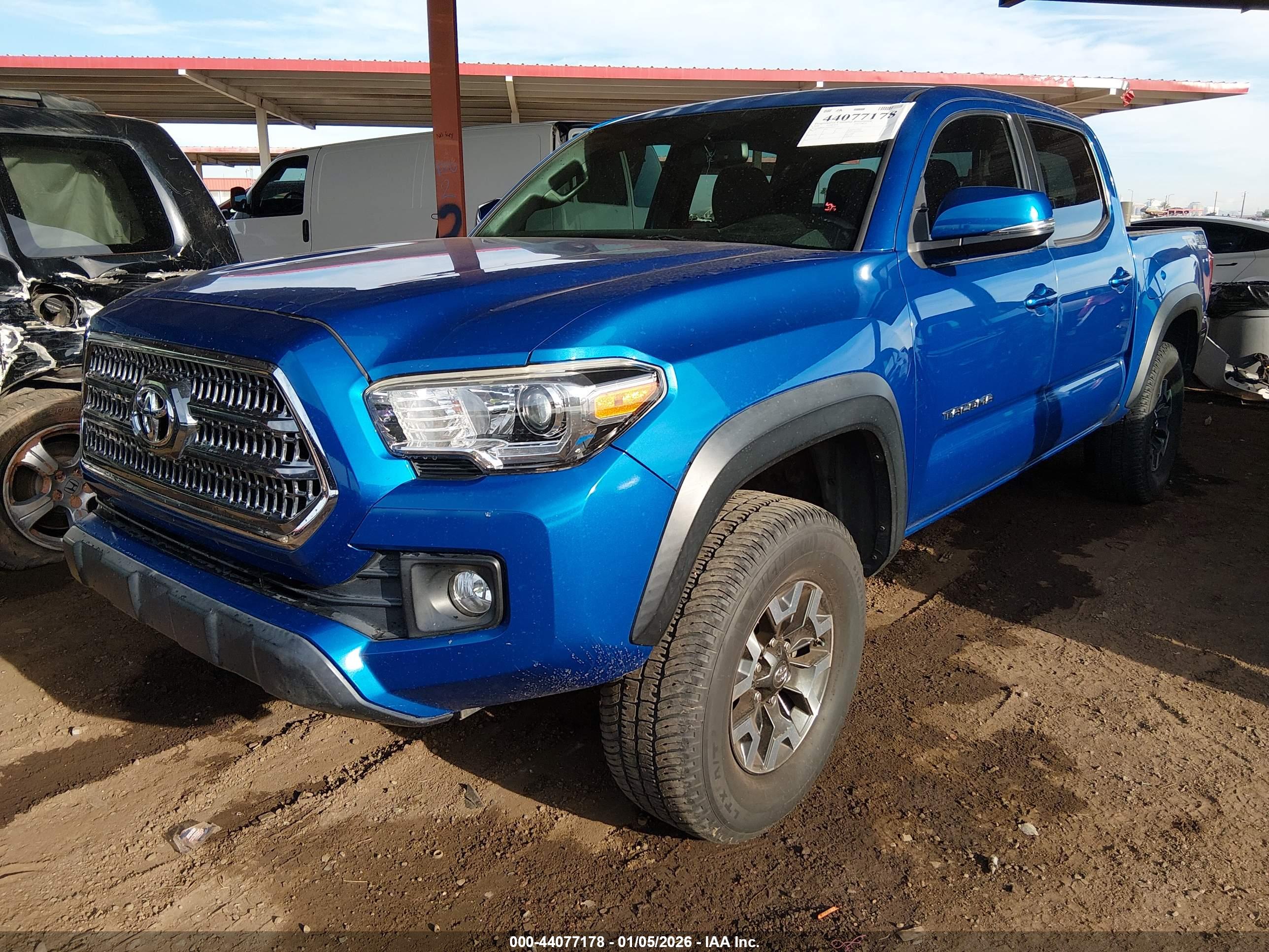 TOYOTA TACOMA image 2