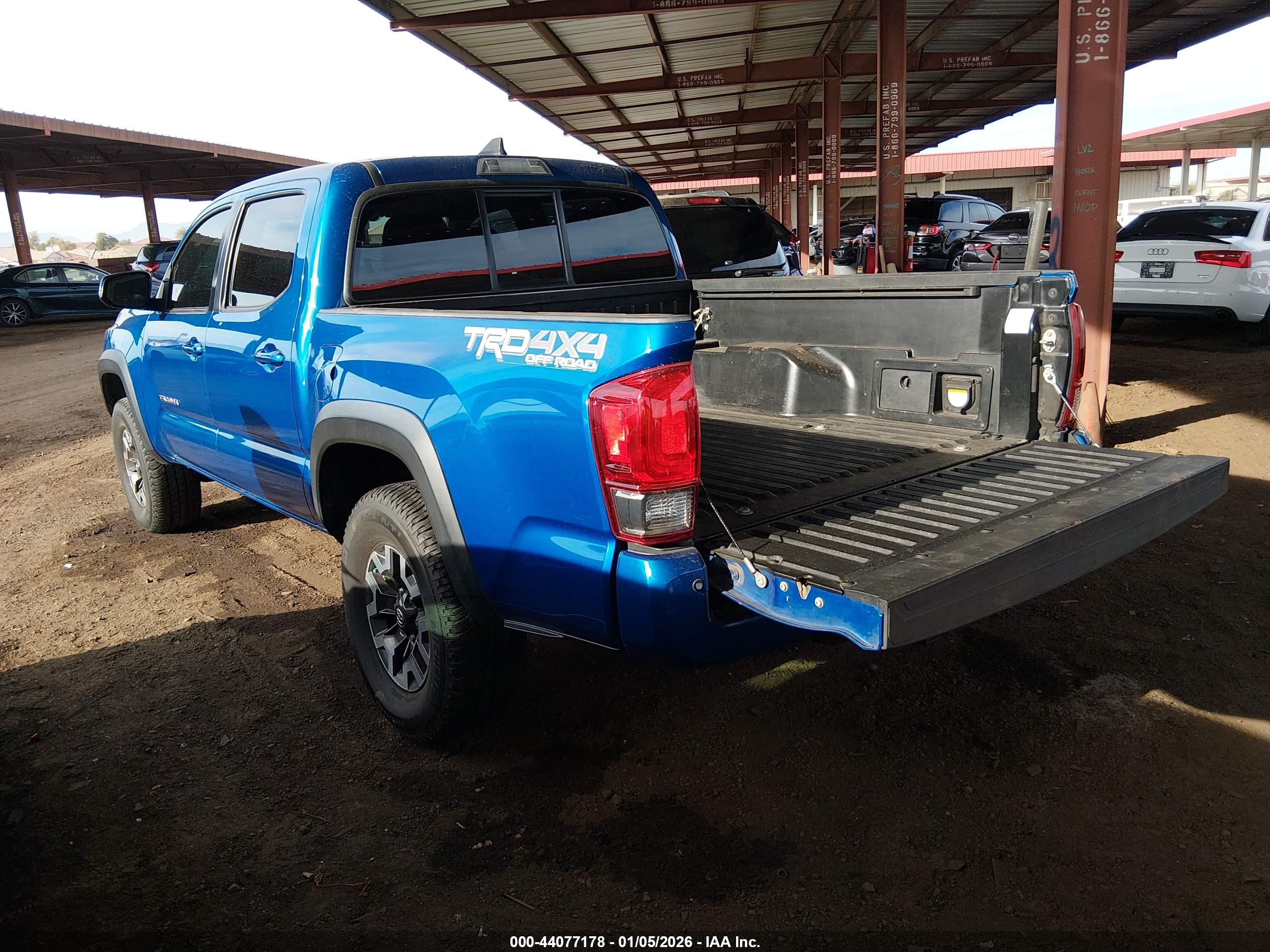 TOYOTA TACOMA image 3