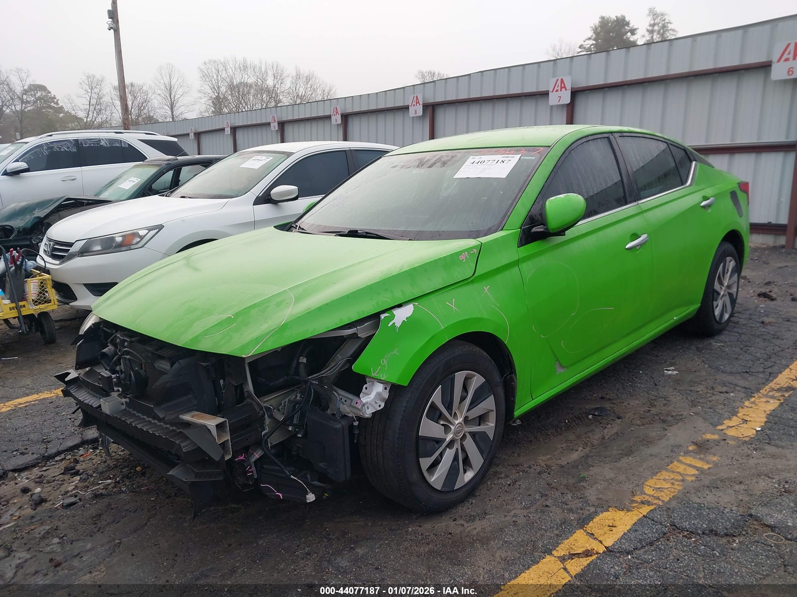 NISSAN ALTIMA image 2