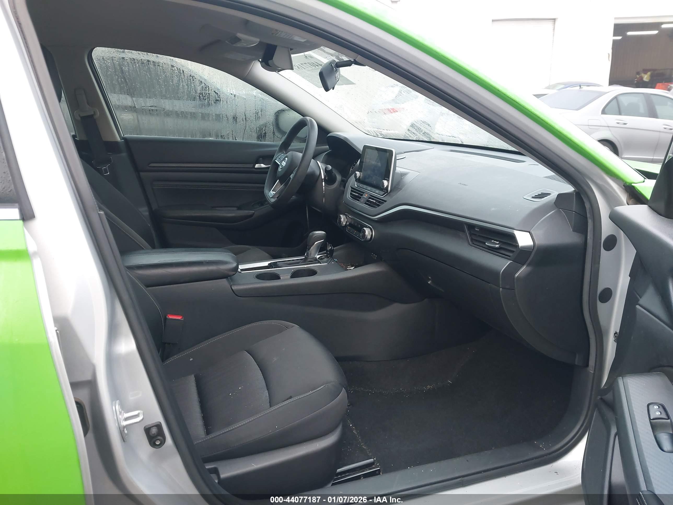 NISSAN ALTIMA image 5