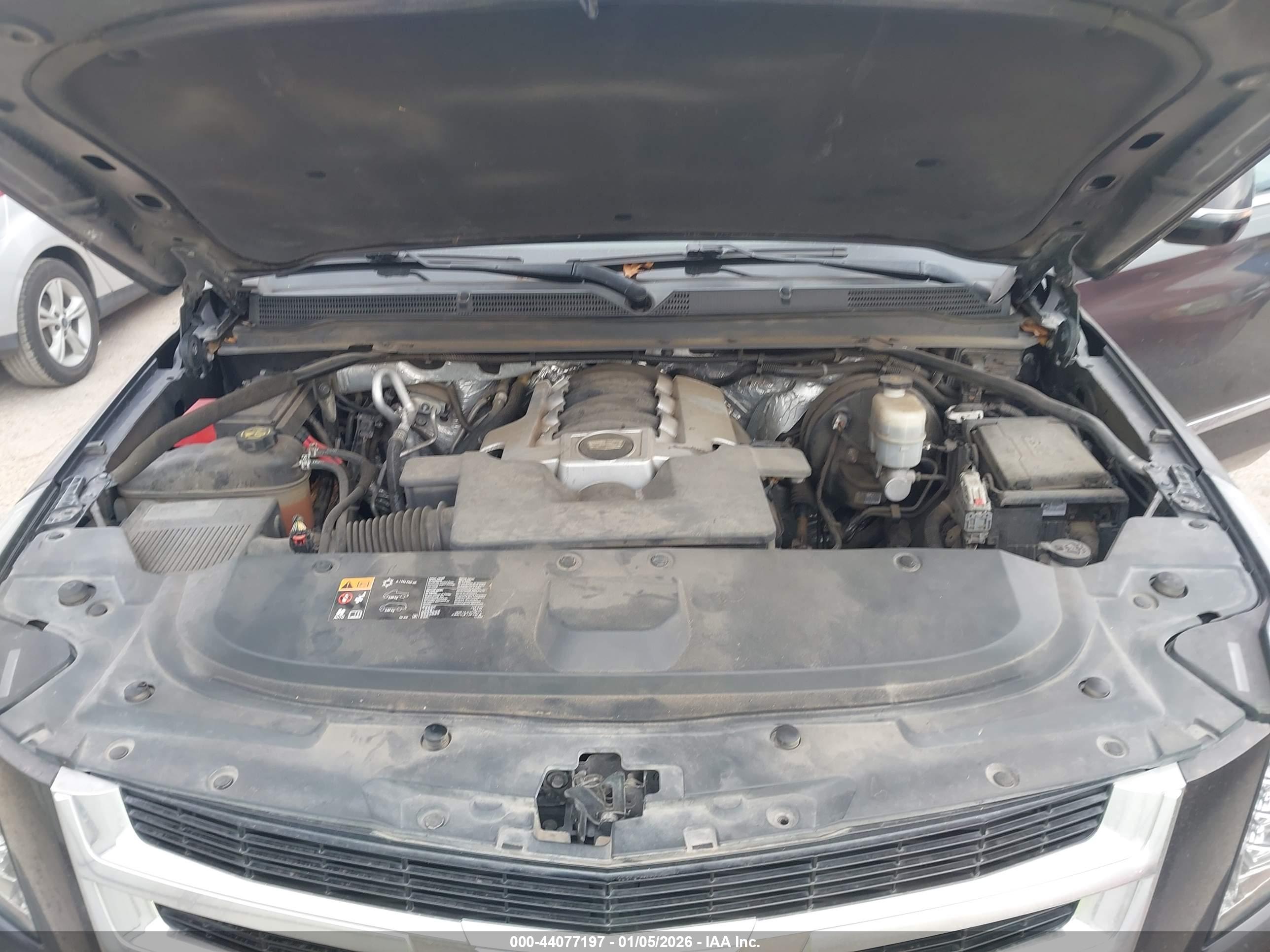 CADILLAC ESCALADE image 10