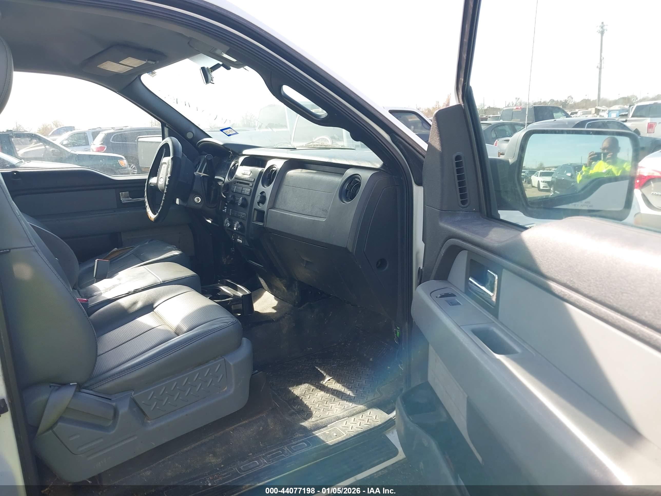 FORD F-150 image 5