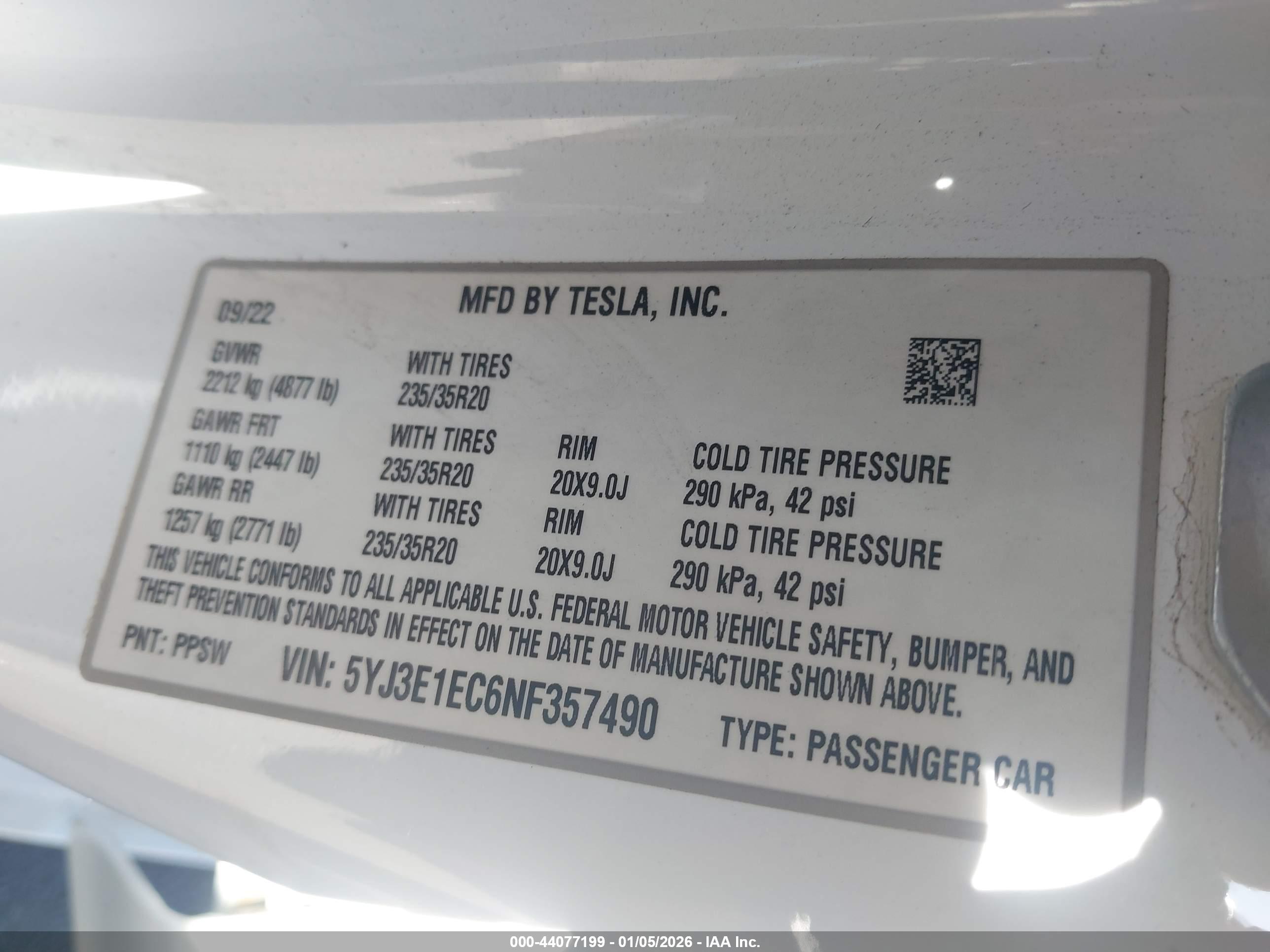 TESLA MODEL image 9