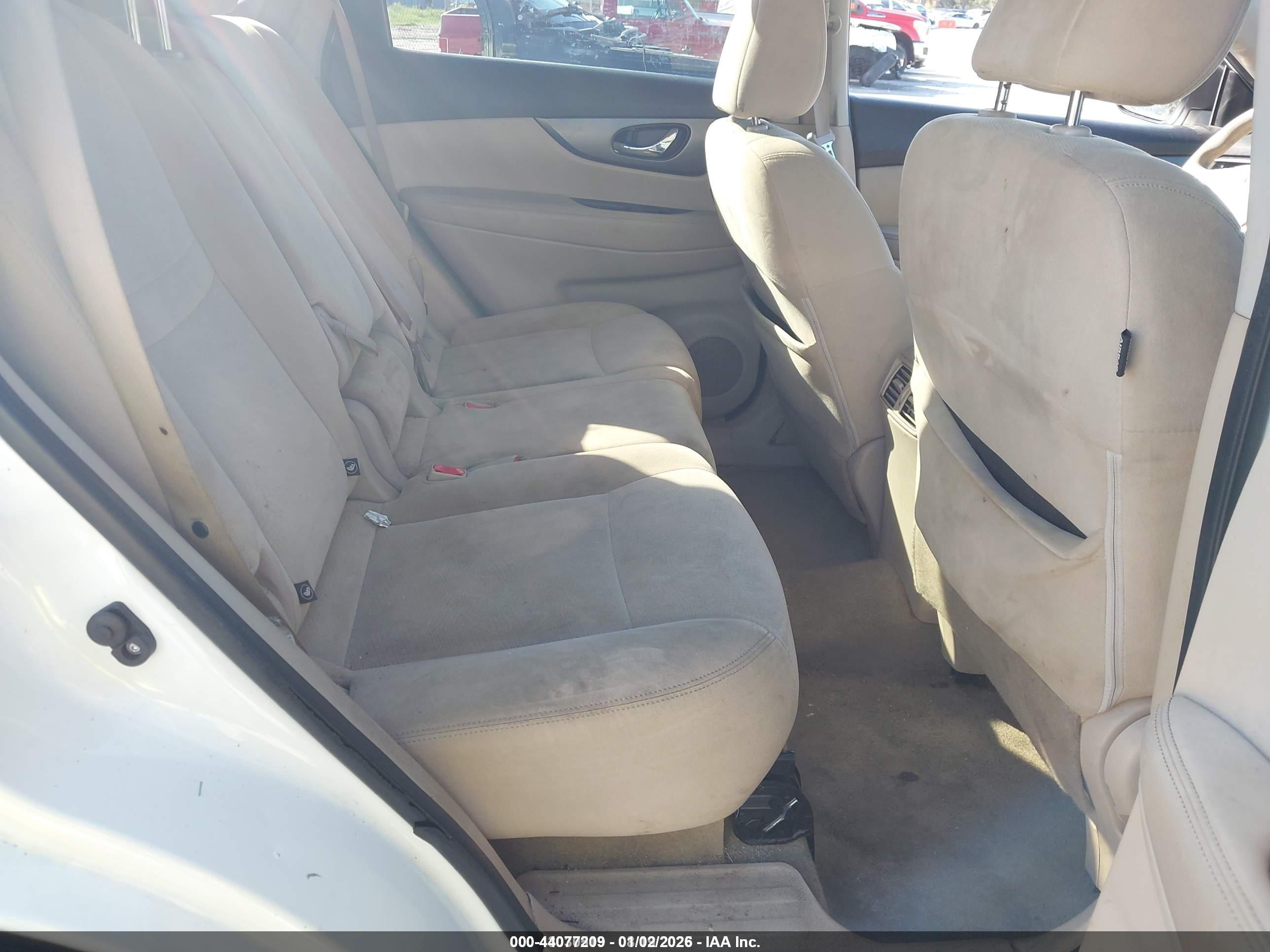 NISSAN ROGUE image 8