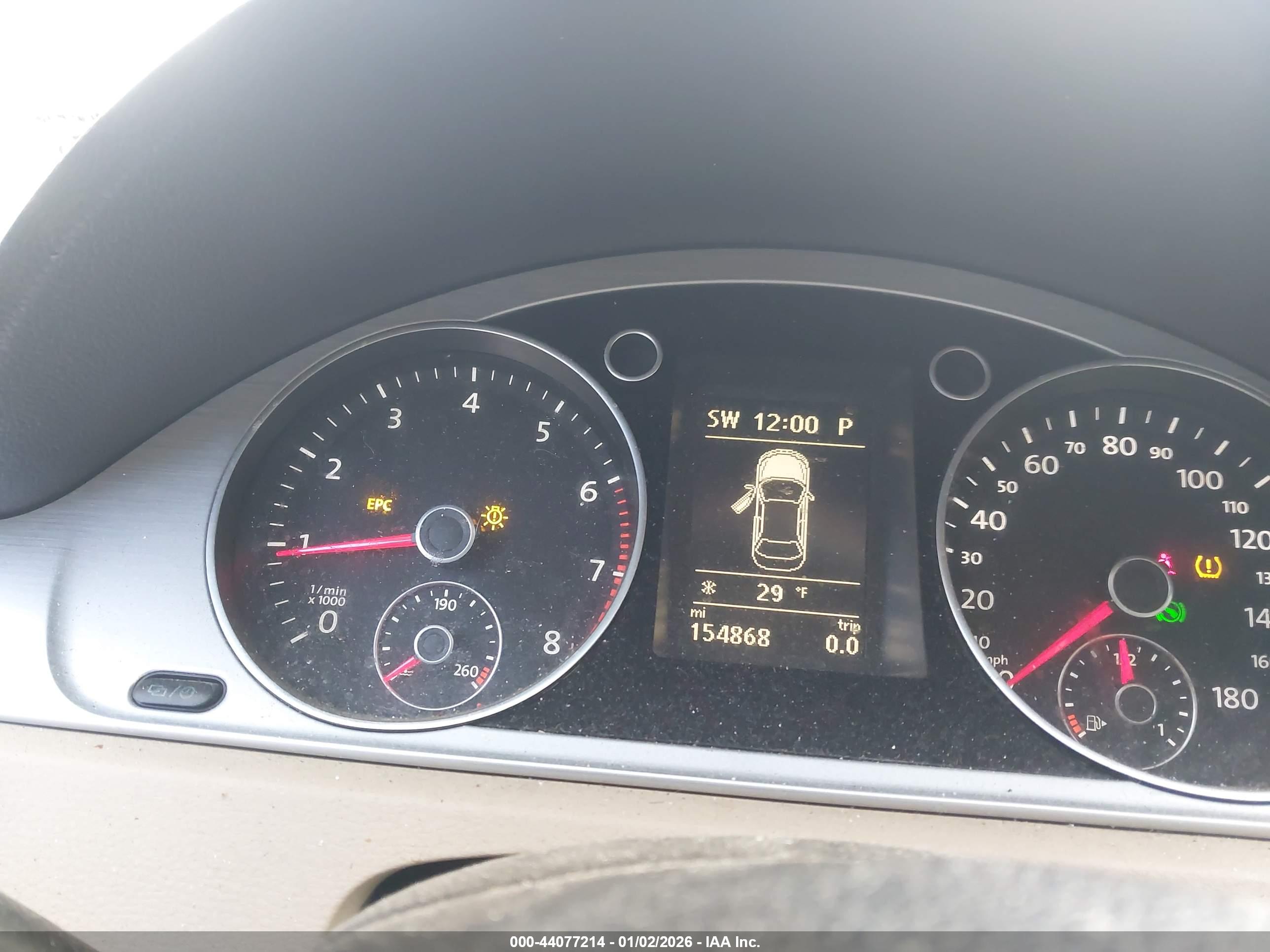 VOLKSWAGEN CC image 7