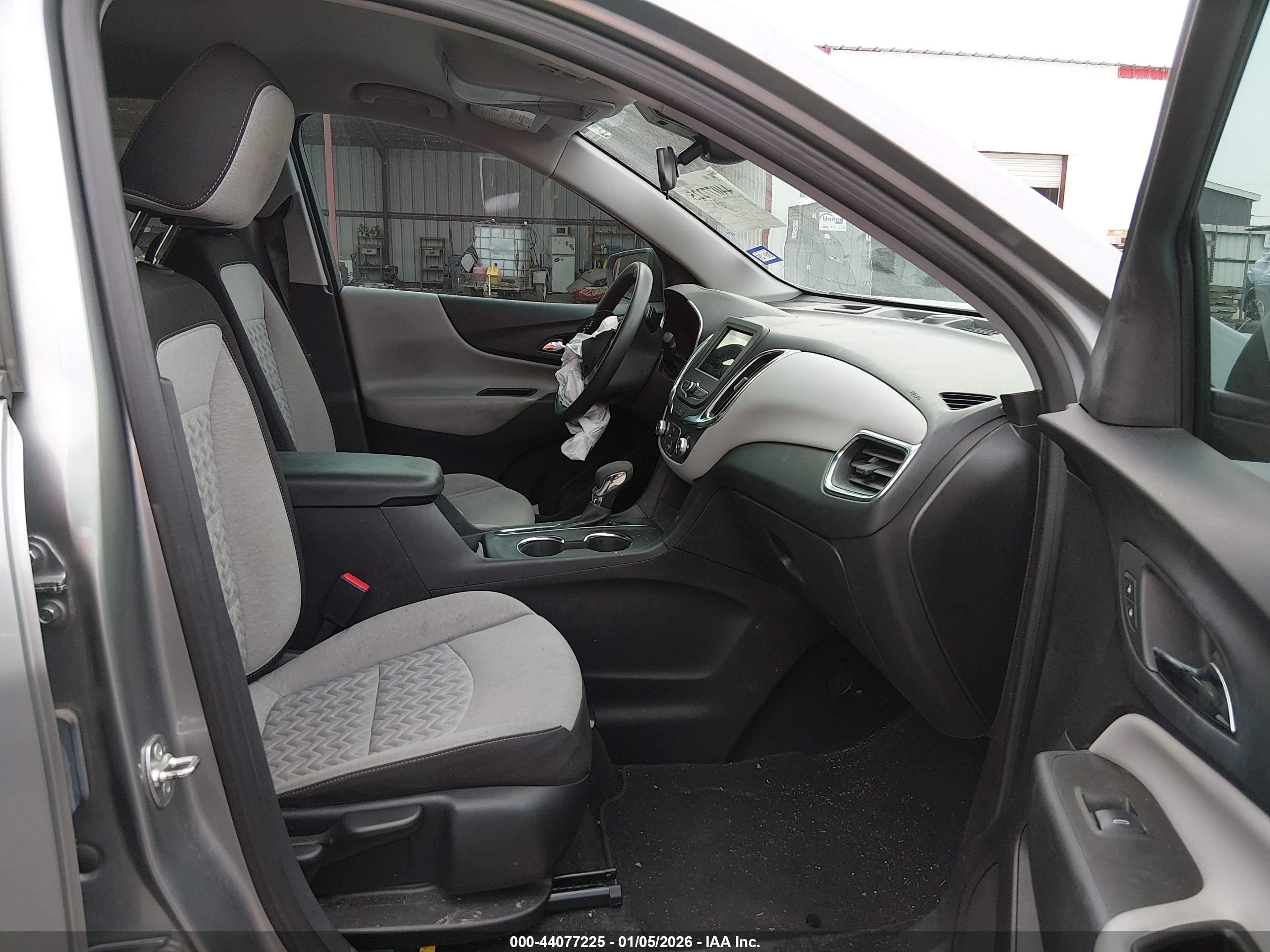 CHEVROLET EQUINOX image 5