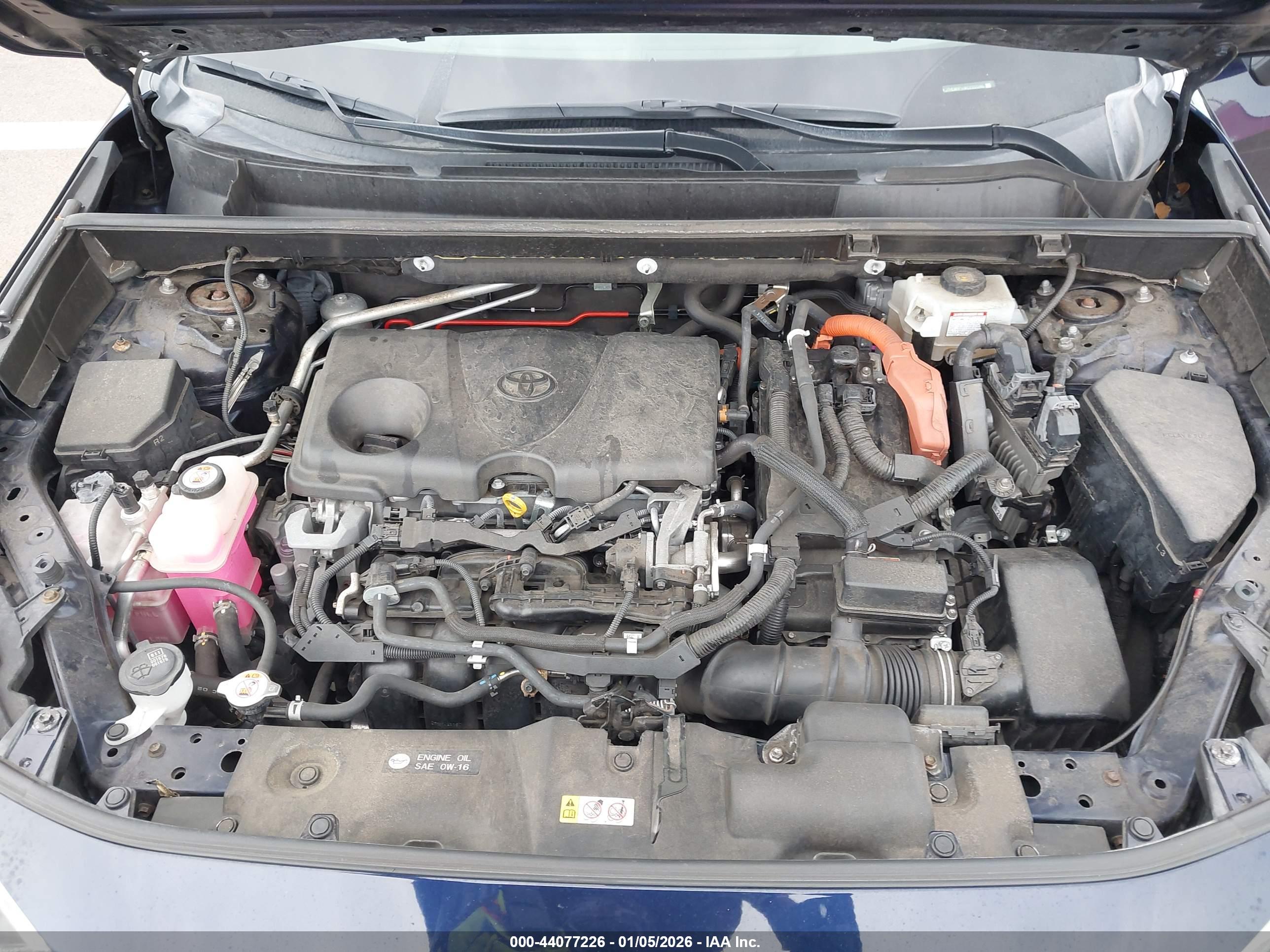 TOYOTA RAV4 image 10