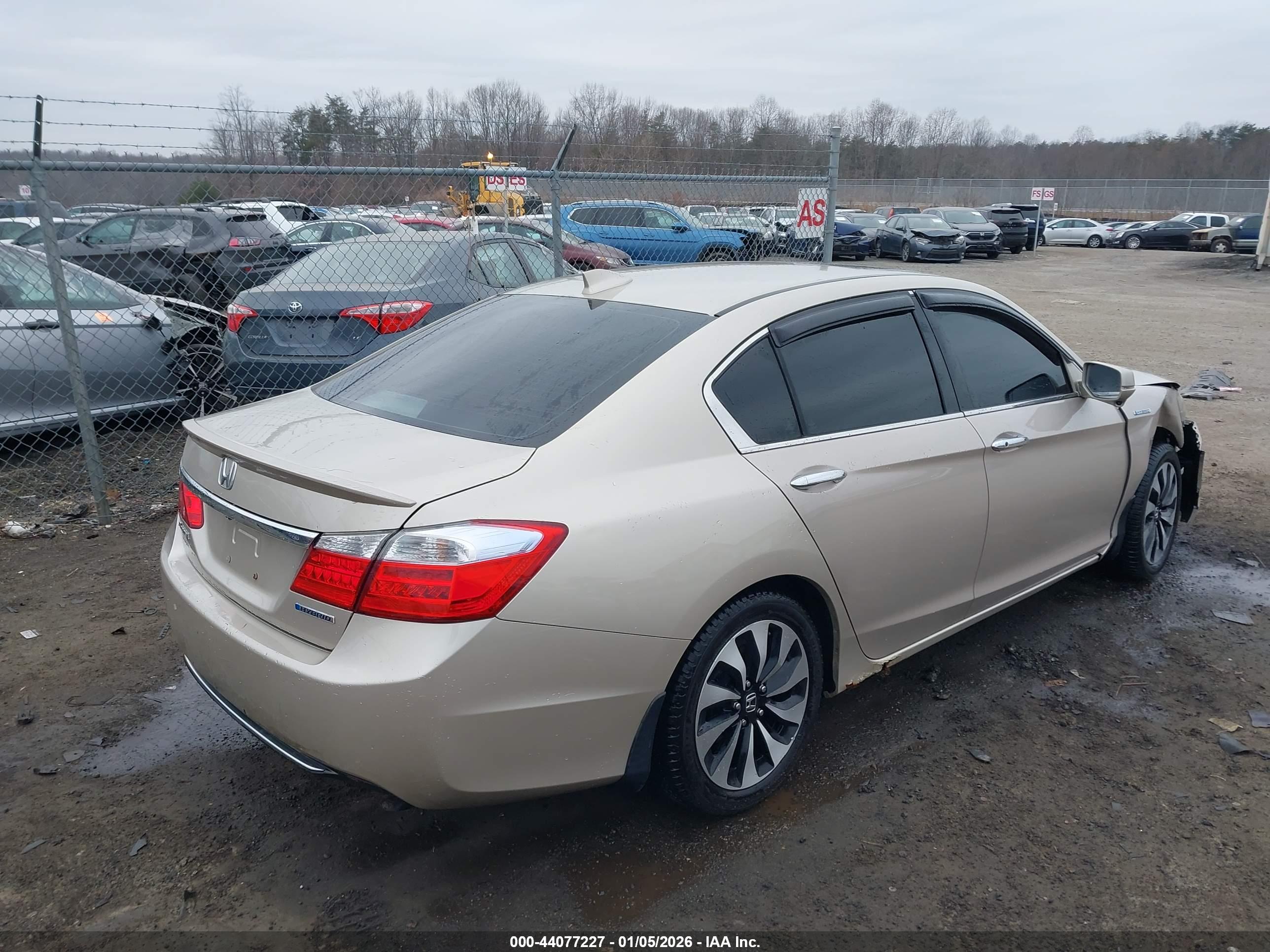 HONDA ACCORD image 4