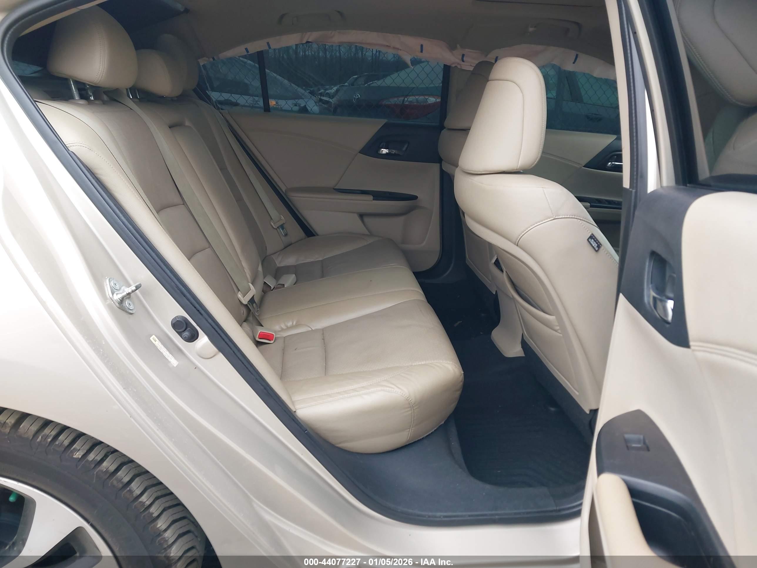 HONDA ACCORD image 8