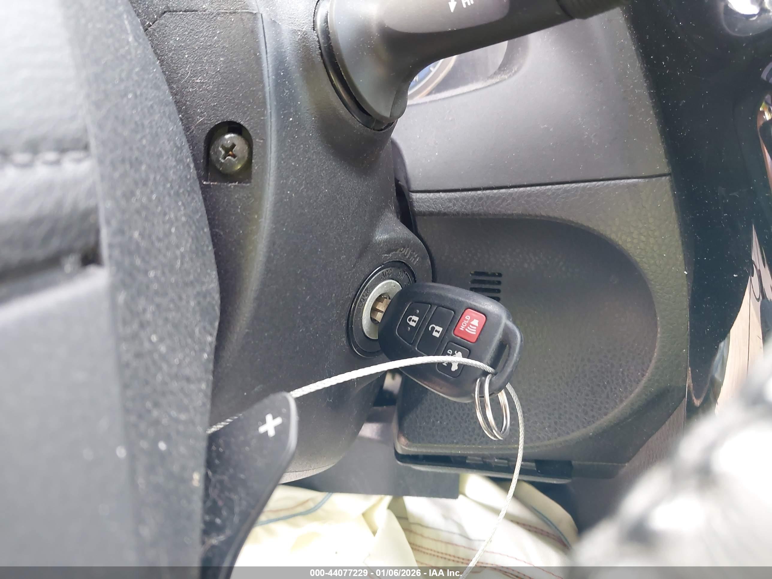 TOYOTA COROLLA image 11