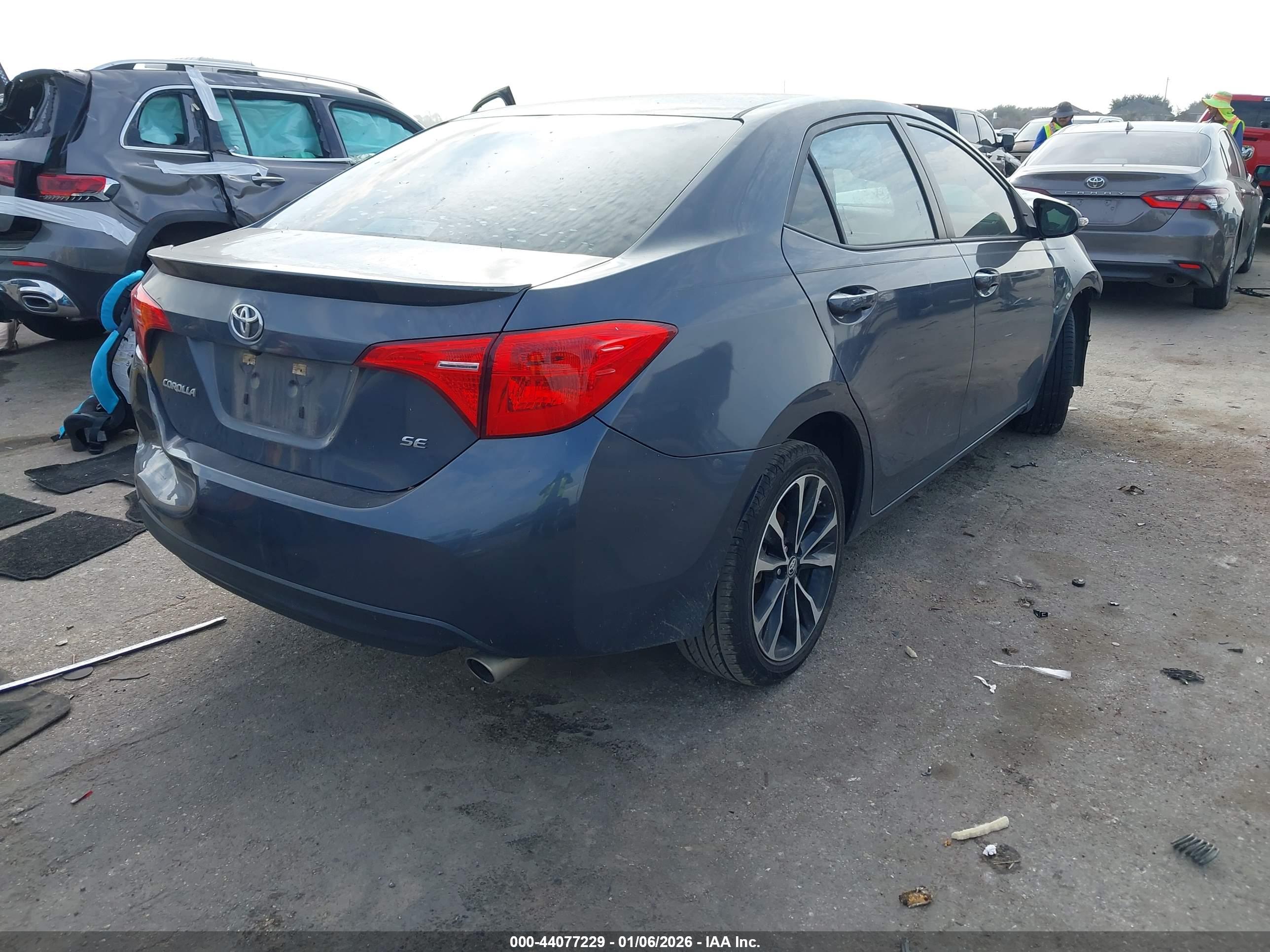 TOYOTA COROLLA image 4