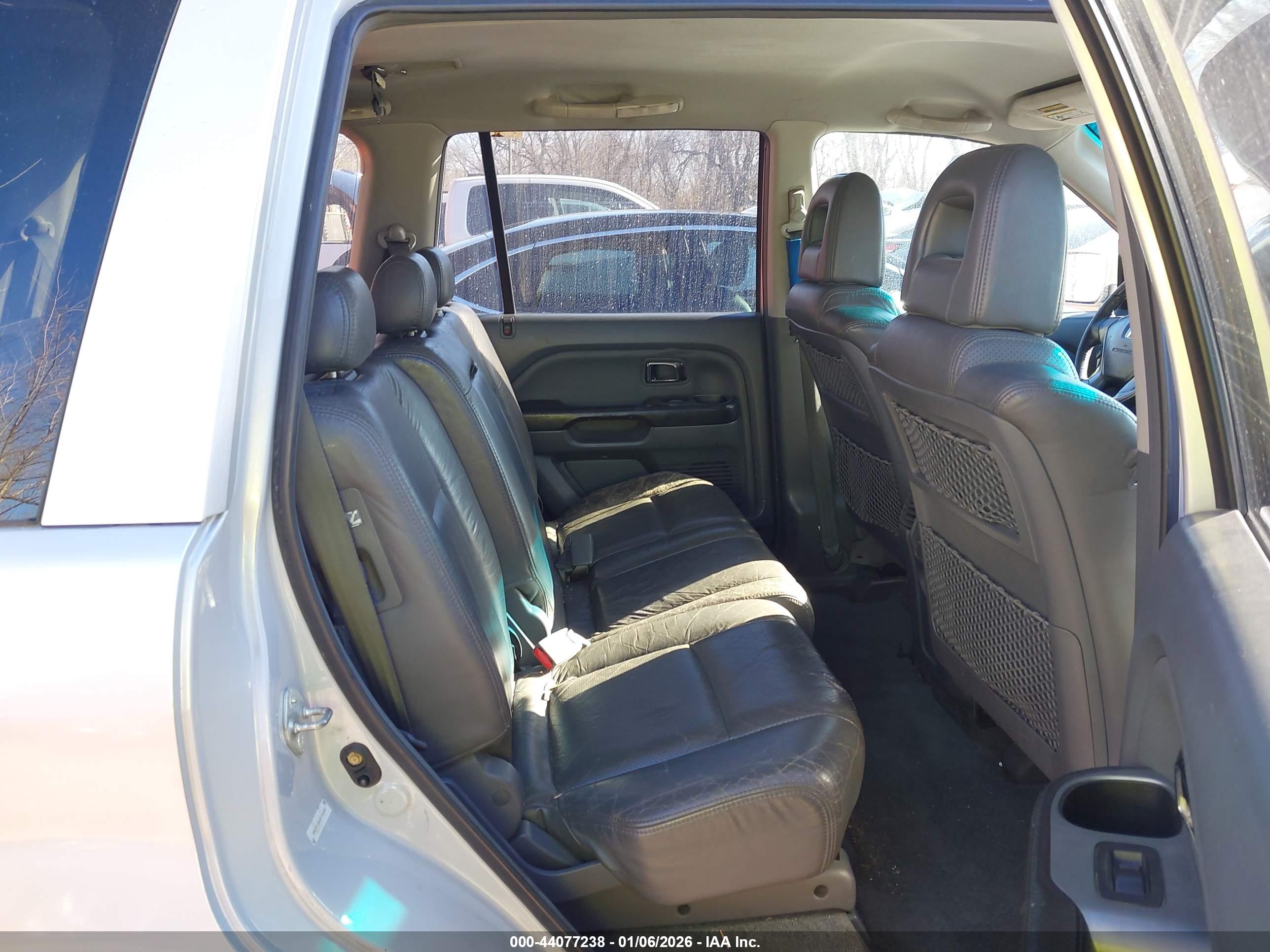 HONDA PILOT image 8
