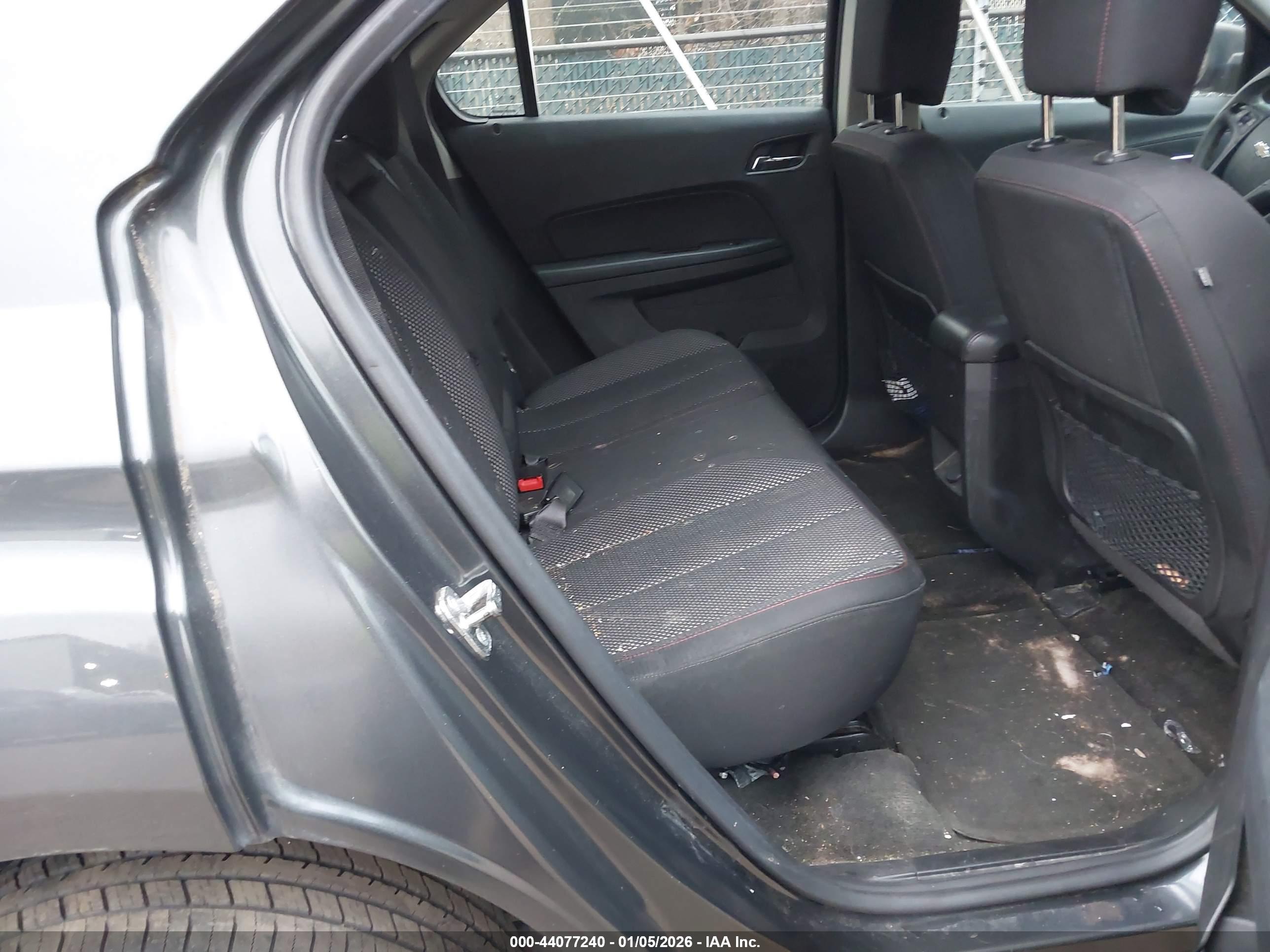 CHEVROLET EQUINOX image 8