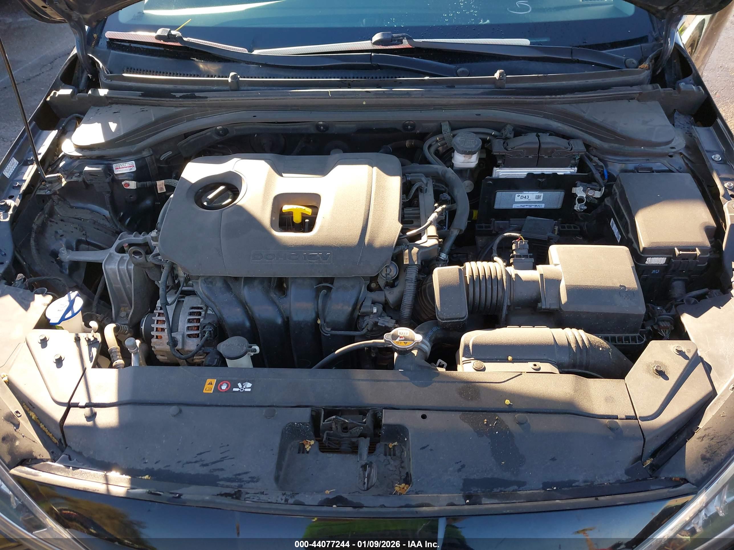 HYUNDAI ELANTRA image 10