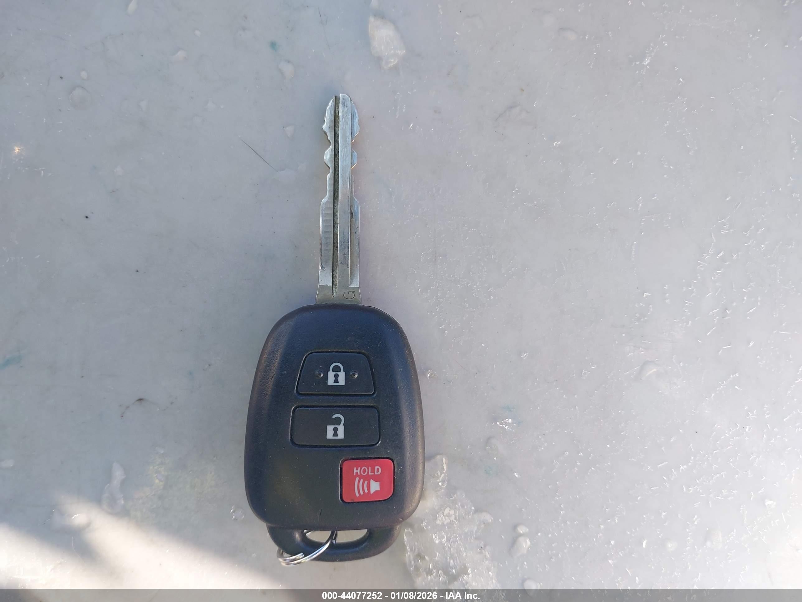 TOYOTA PRIUS image 11