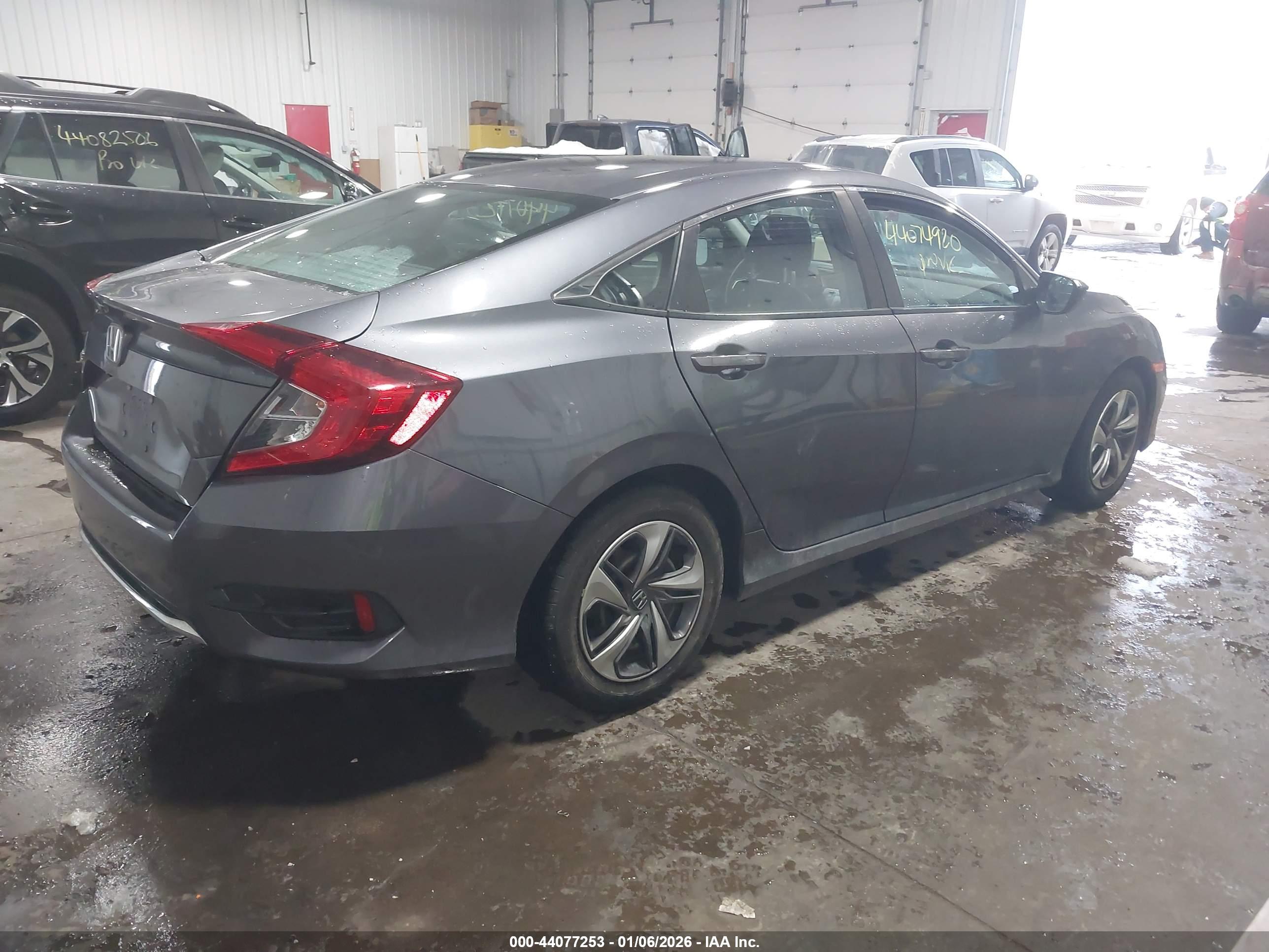 HONDA CIVIC image 4