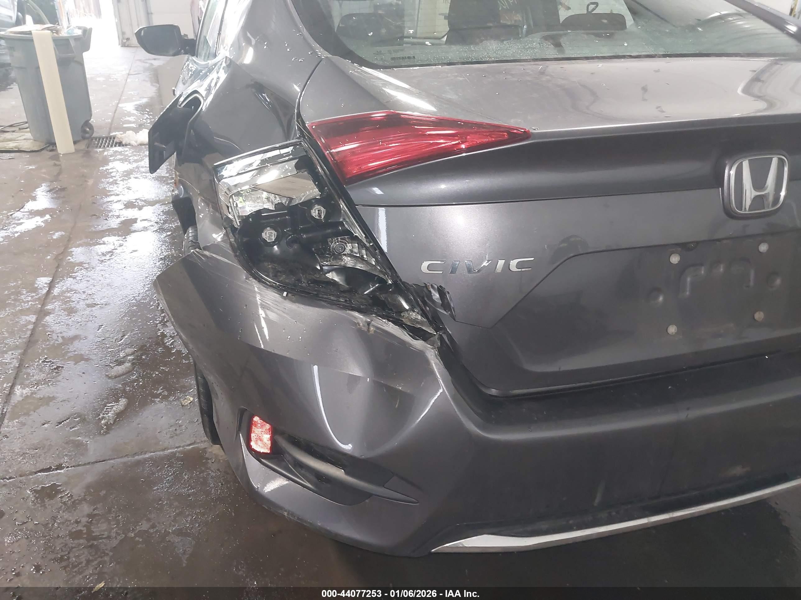 HONDA CIVIC image 6