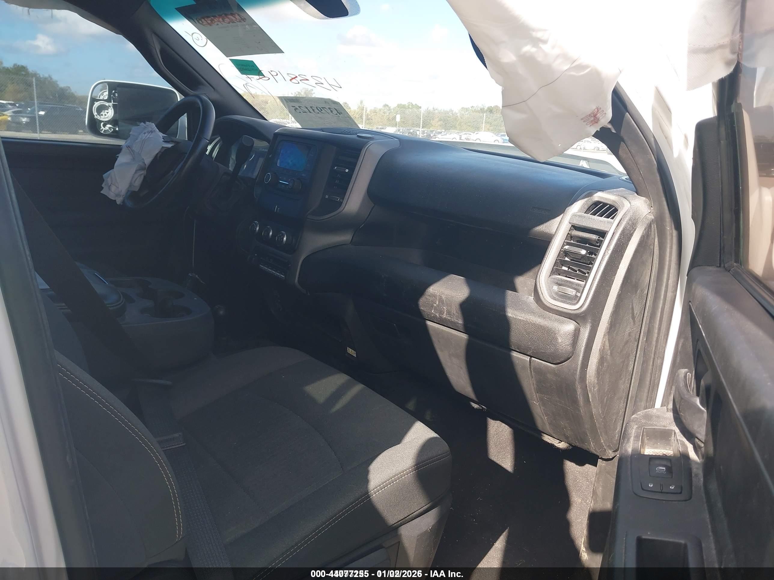 RAM 2500 image 5