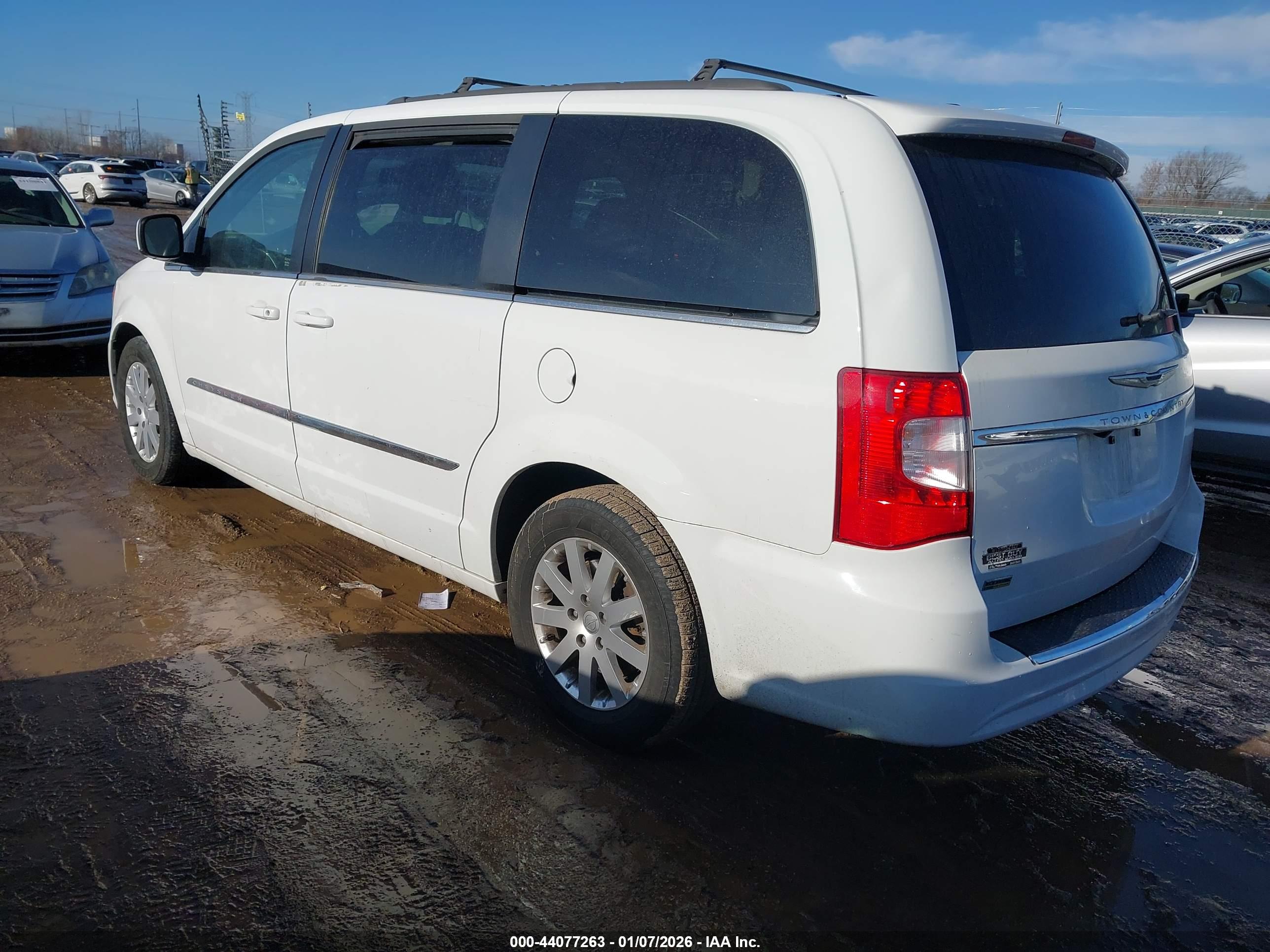 CHRYSLER TOWN image 3