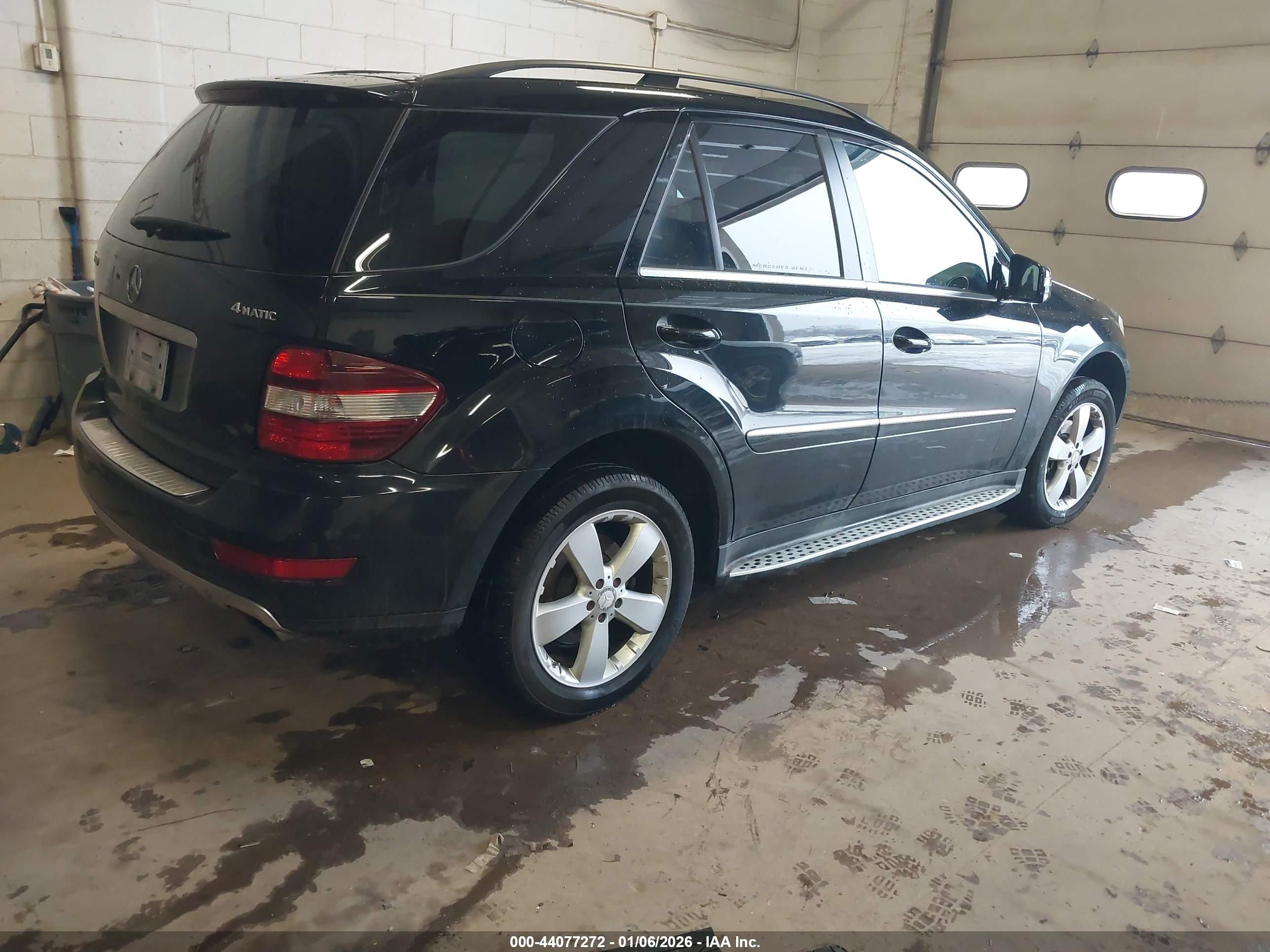 MERCEDES-BENZ ML image 4