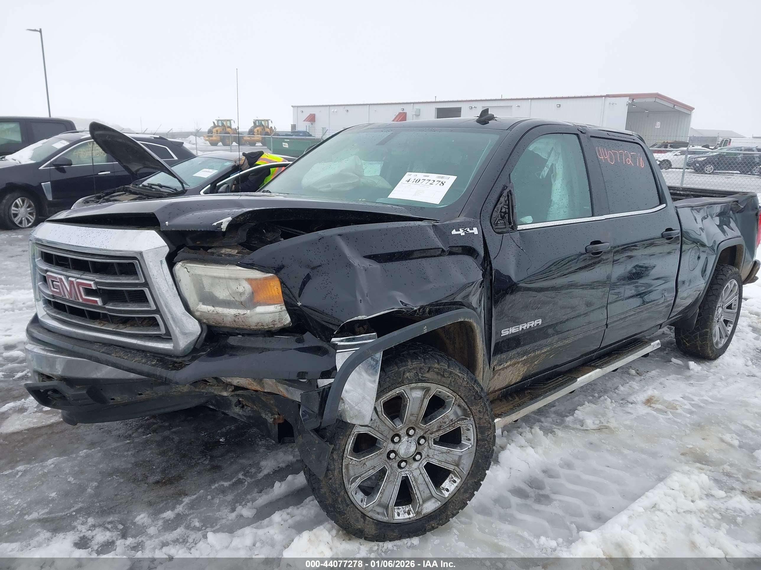 GMC SIERRA image 2
