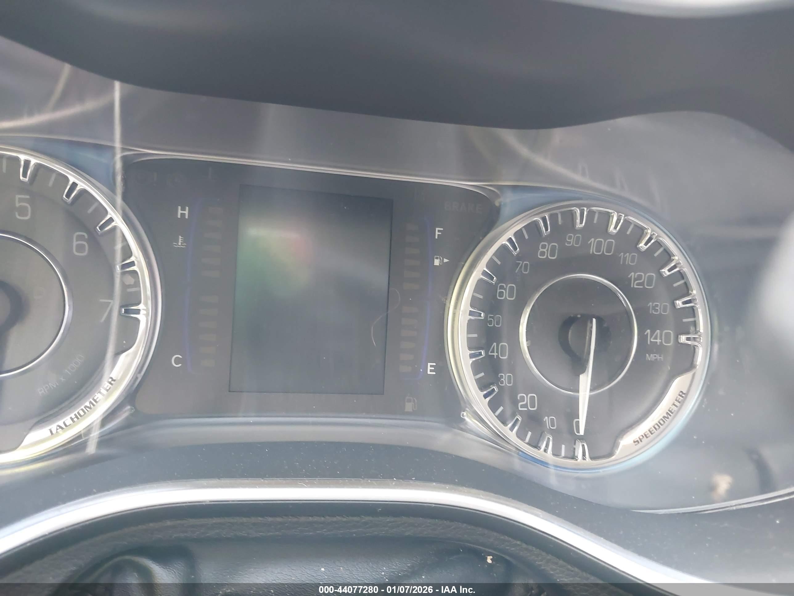 CHRYSLER 200 image 7