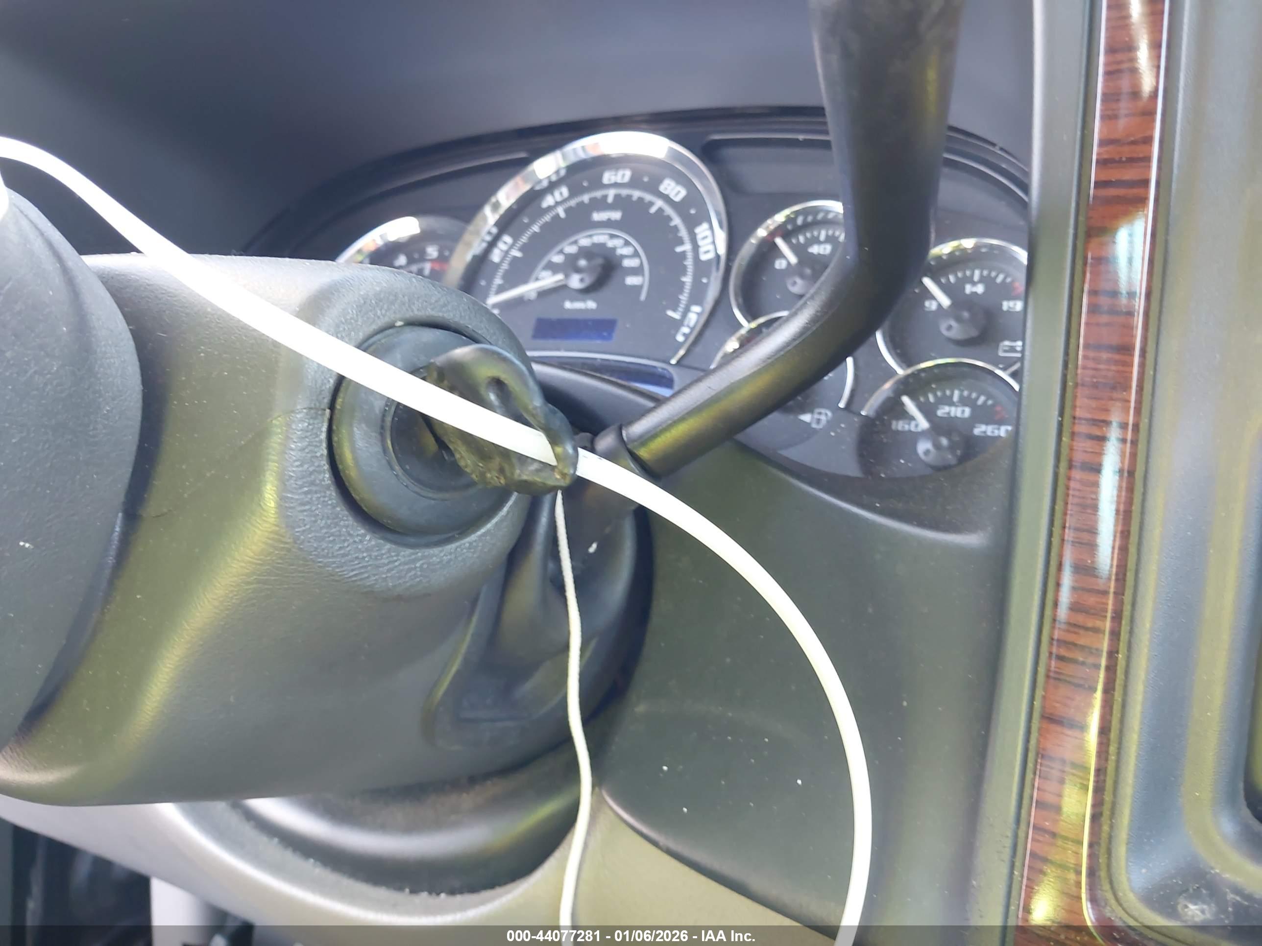 CADILLAC ESCALADE image 11